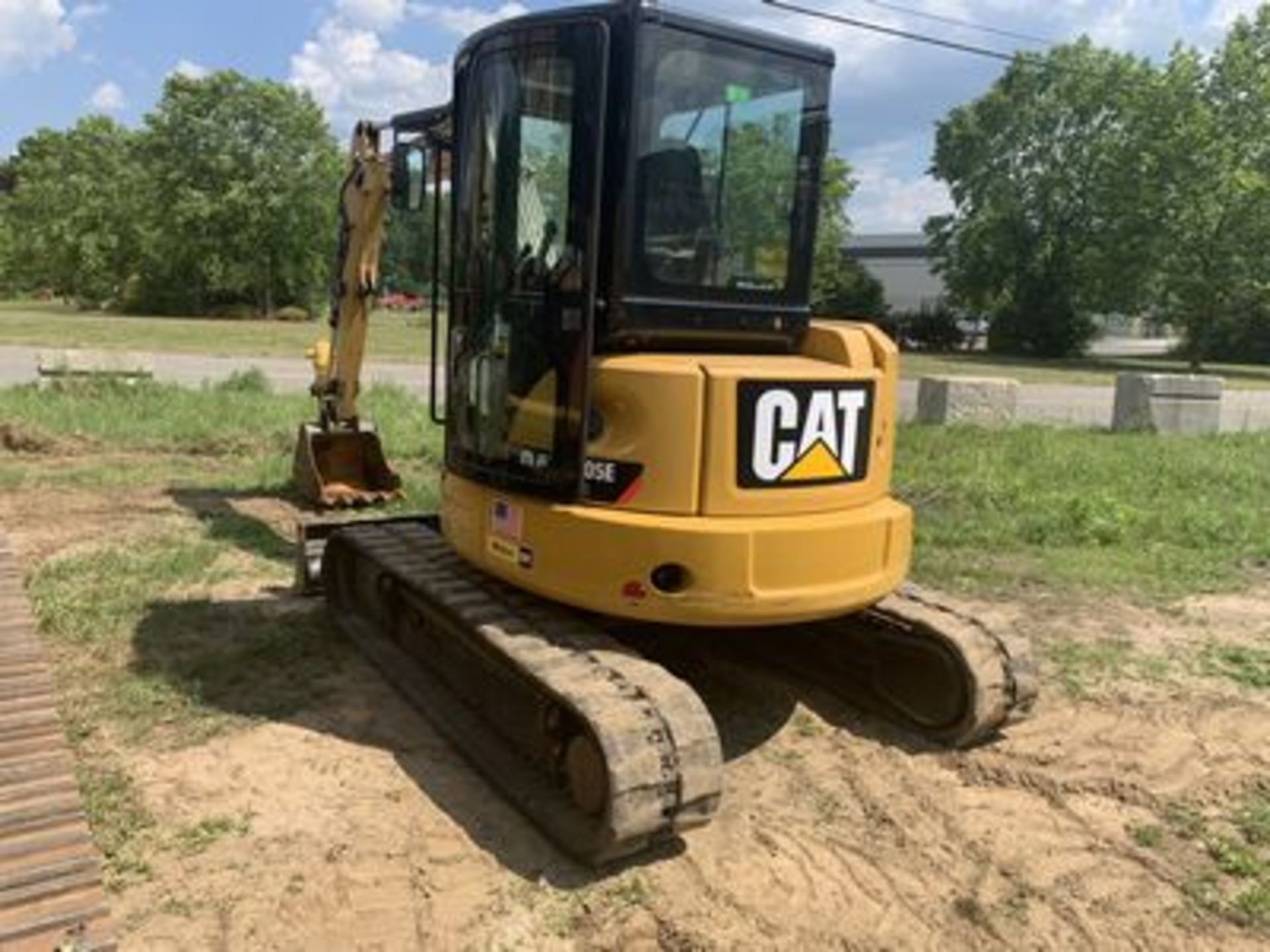 2014 CAT 305ECR MINI EXCAVATOR CRAWLER, DIESEL, FRONT DOZER BLADE, VIN #CAT0305ETXA03869 (2,333 HRS) - Image 3 of 3