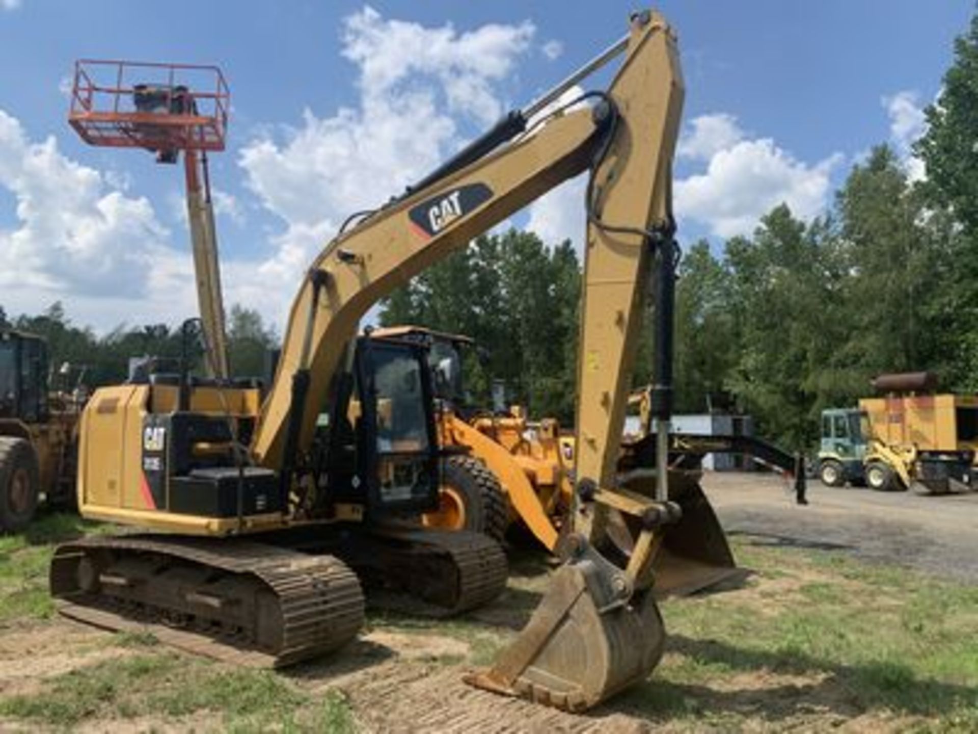 2013 CAT 312EL CRAWLER EXCAVATOR, DIESEL, ENCLOSED CAB, HEAT, A/C, VIN #CAT0312ECMJD00612 (2551 HRS)