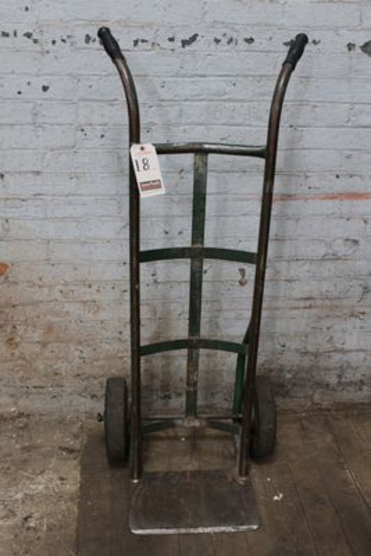 2-WHEEL METAL HAND TRUCK