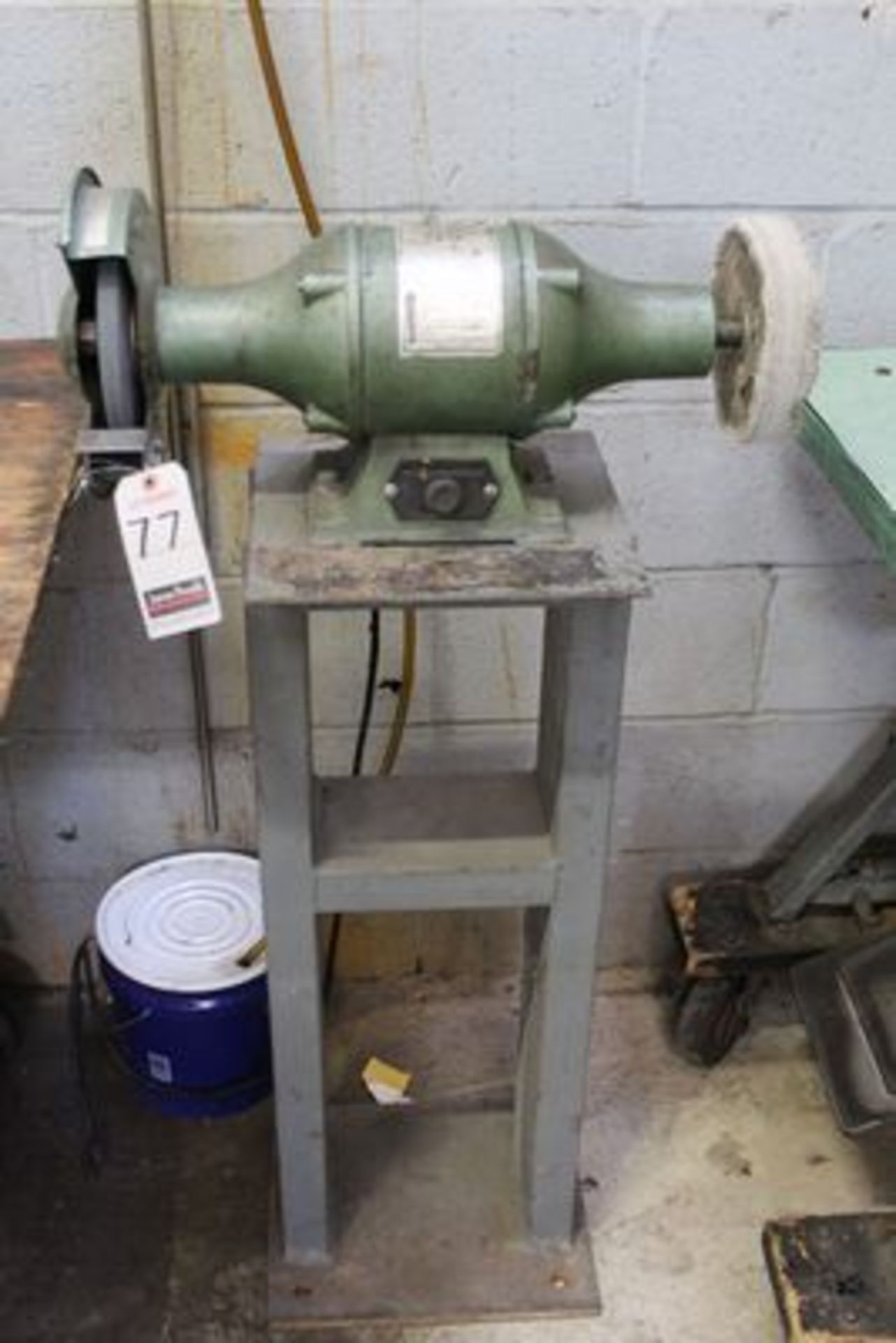 CENTRAL MACHINERY 8" D.E. PED. BENCH GRINDER/BUFFER, 1 PH.