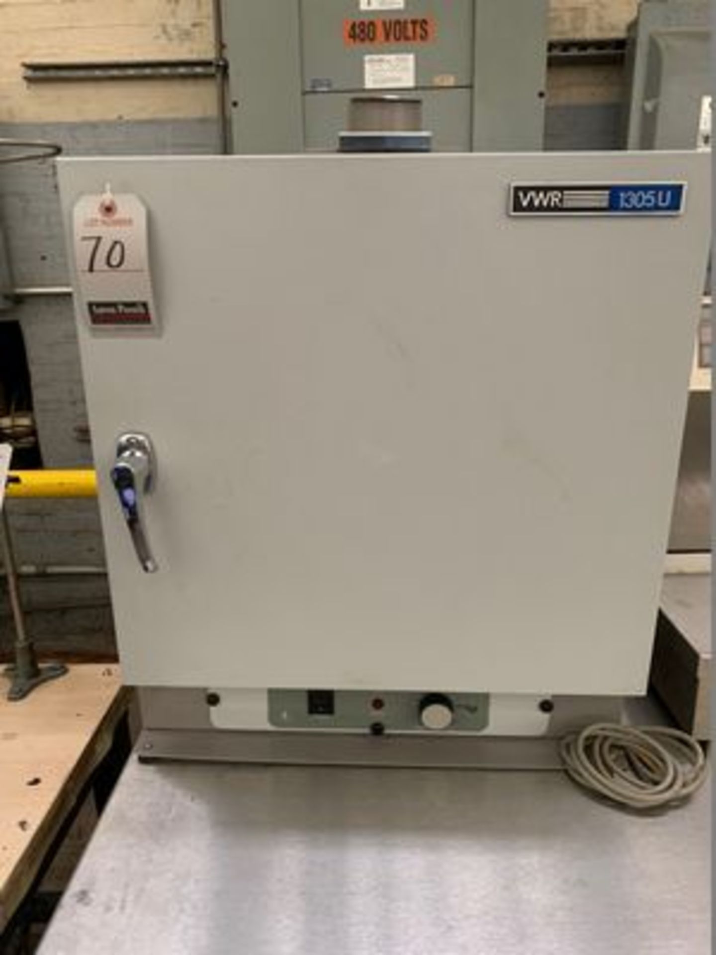 VWR 16"X15"X12" ELEC. LAB OVEN, 1 PH., M/N 1305V