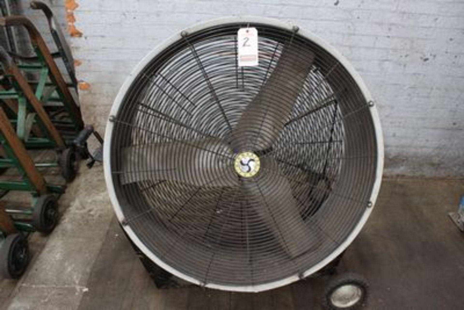 AIRMASTER 36" DIA. PORT. ELEC. TUB FAN