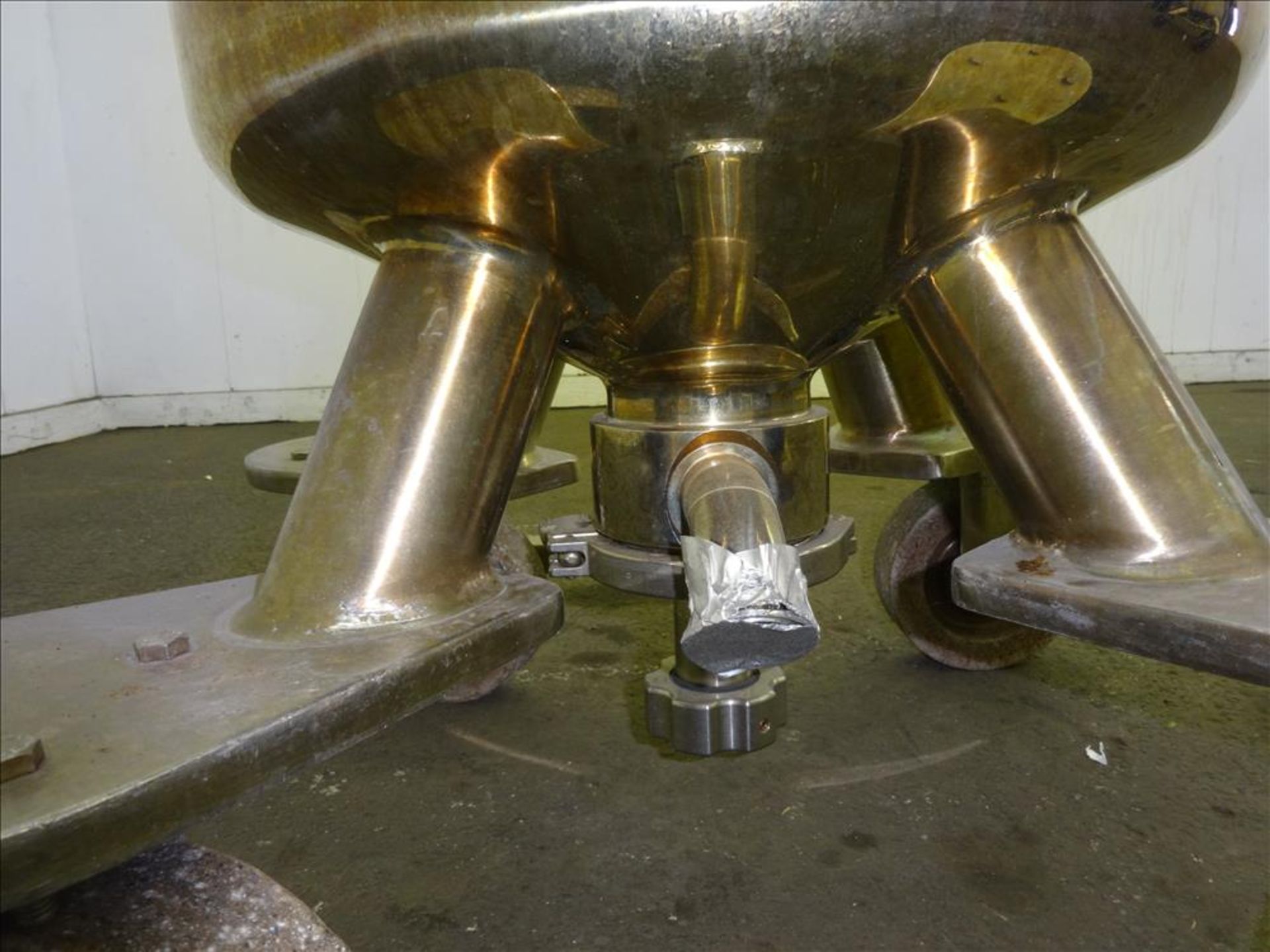 Used- Lee Industries Pressure Tank, 26.4 Gallon (100 L) w/ off center top entering agitator - Bild 12 aus 14