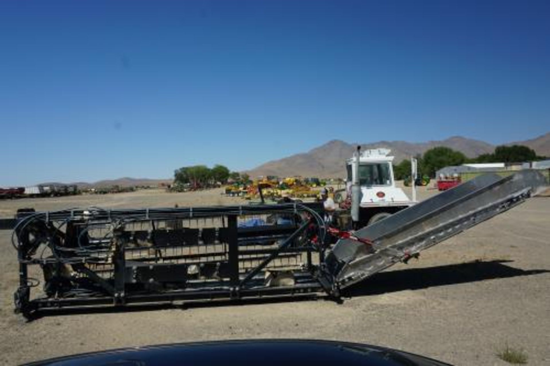 Used-Formation AG CleanCut Header. Model Clean Cut 1540. 15' cutting width, 50" belt. - Image 4 of 15