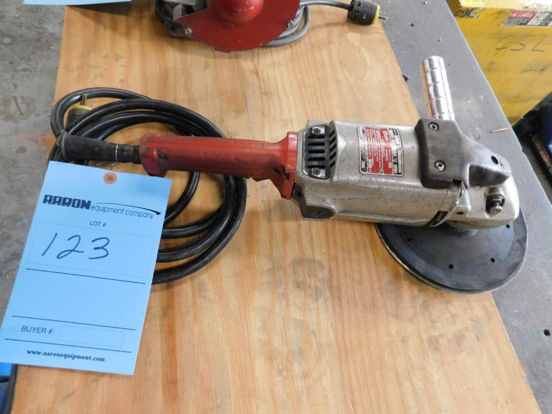 (1) Milwaukee 6065 Sander, Serial# 0075259118.