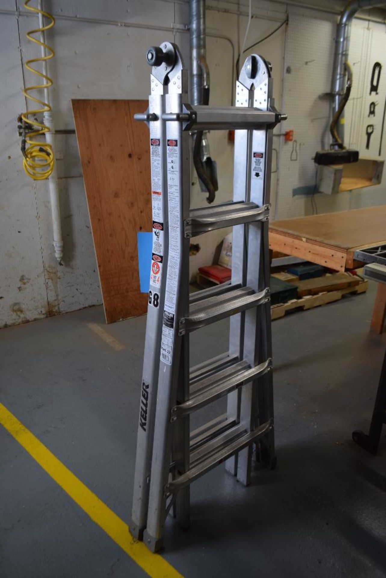 (1) Keller extra heavy duty aluminum ladder, model KMT-22, serial# 51751-06737. - Image 2 of 3