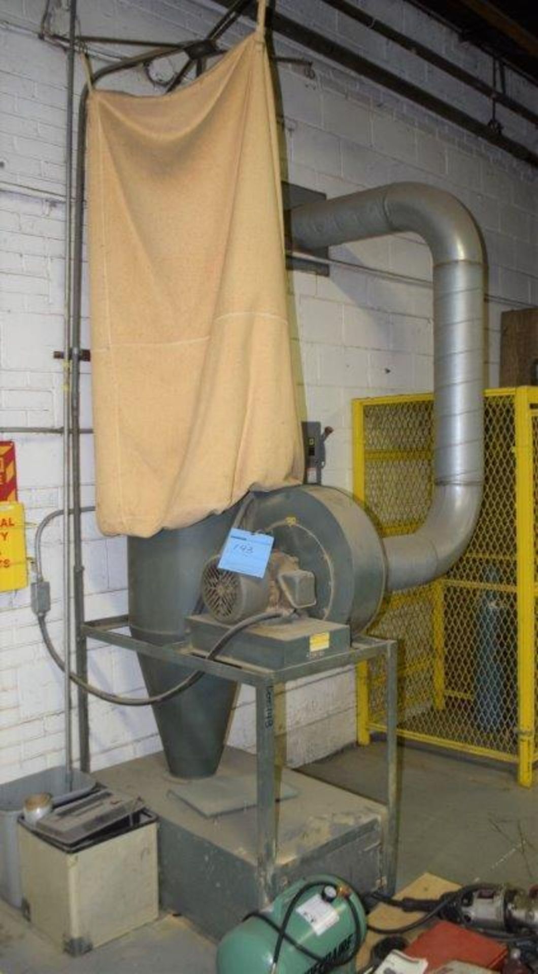 (1) AGET Dust Collector, Model 20C31, Serial# 6047.