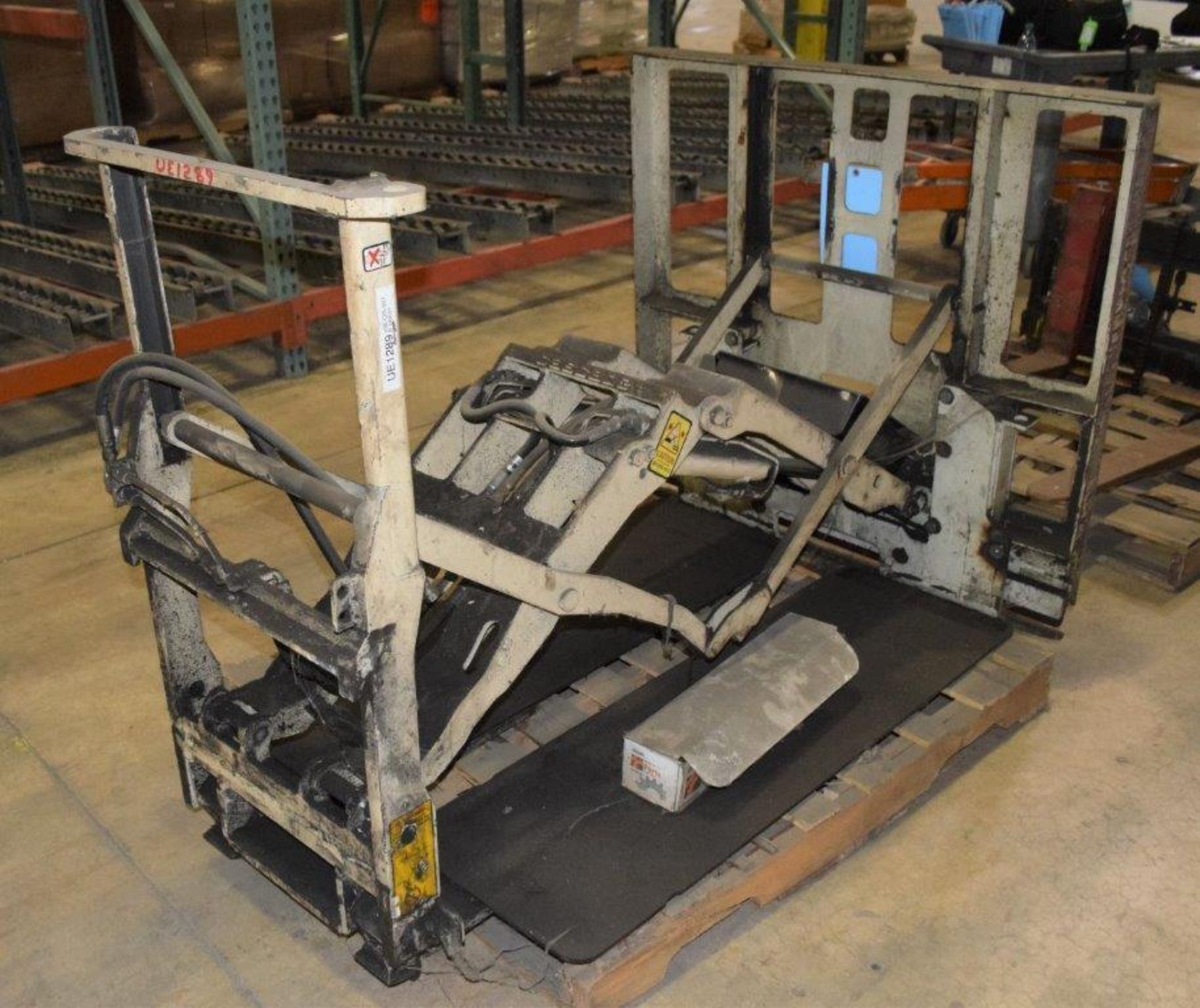 (1) Cascade Push Pull Forklift Attachment, Model 35E-QB-007, Serial# P-00001.