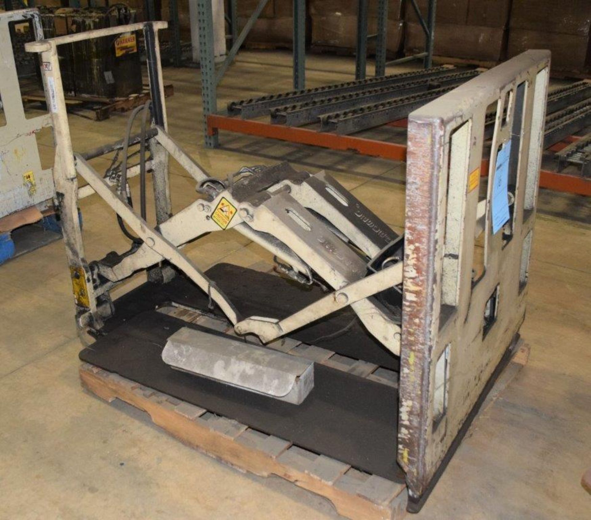 (1) Cascade Push Pull Forklift Attachment, Model 35E-QB-007, Serial# P-00001. - Image 2 of 5