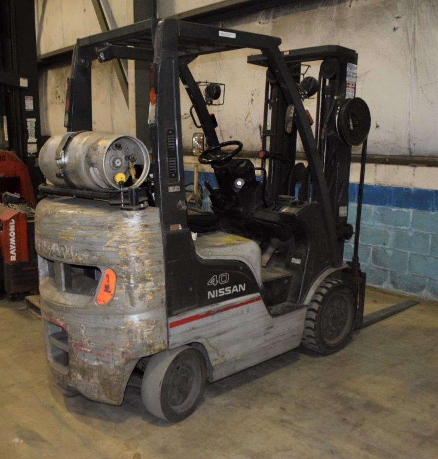 (1) Nissan 40 LP Forklift, Model MCPL02A20LV, Serial# CPL02-9P5391. Reported to have a transmission