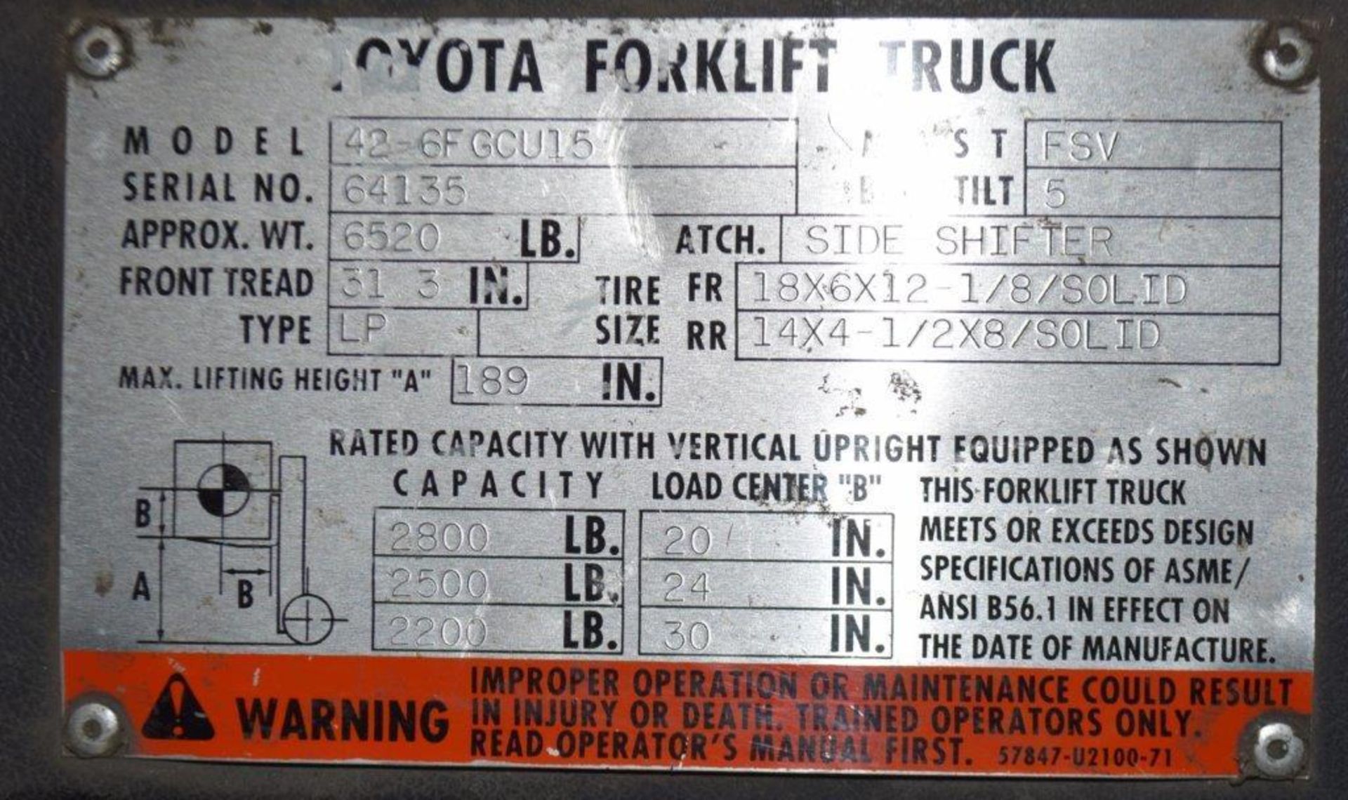 (1) Toyota LP Forklift, Model 42-6FGCU15, Serial# 64135. - Image 5 of 18