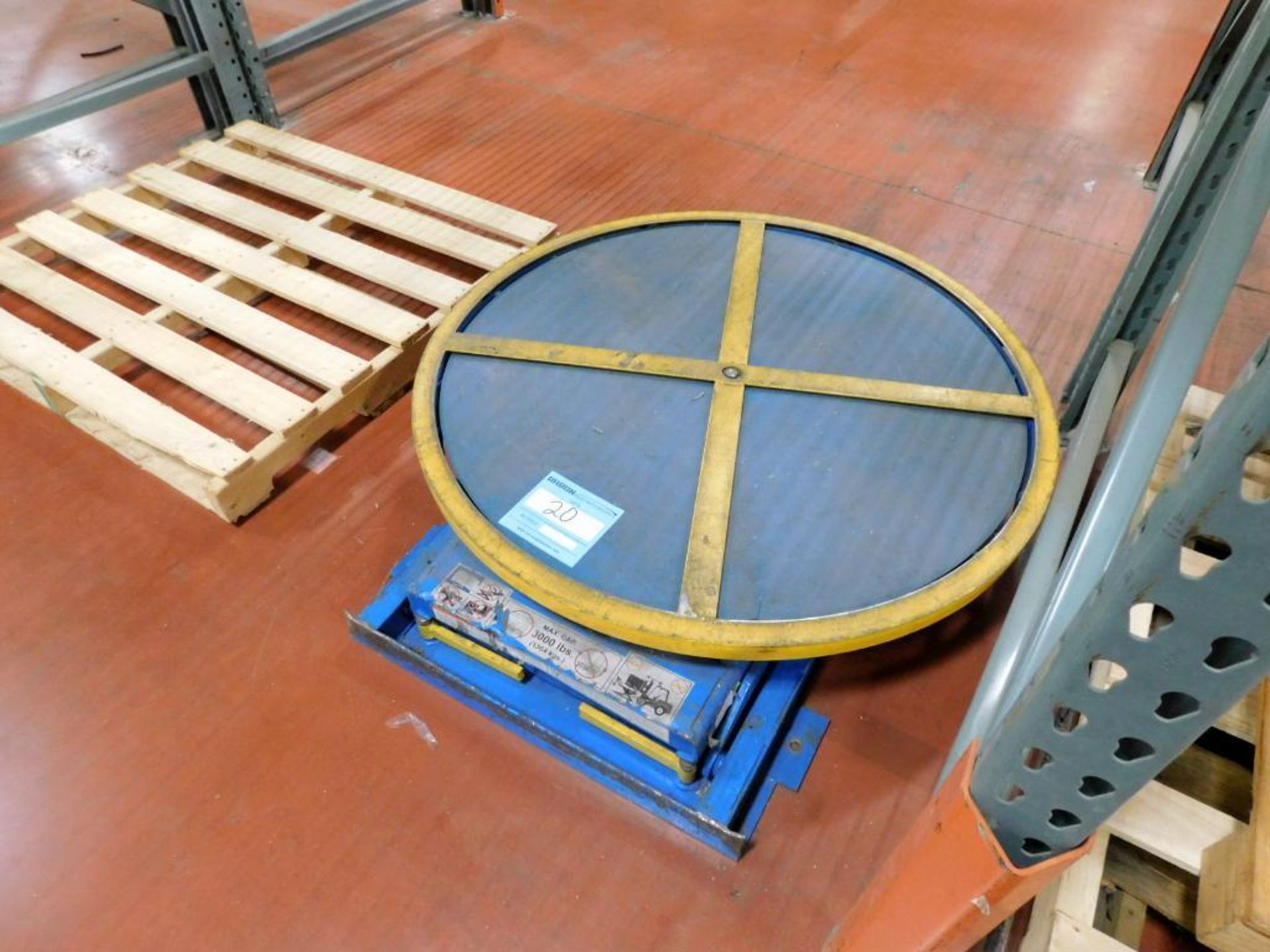 Hydraulic Lift Table, 42" Diameter, 3,000 # Capacity. - Image 2 of 3