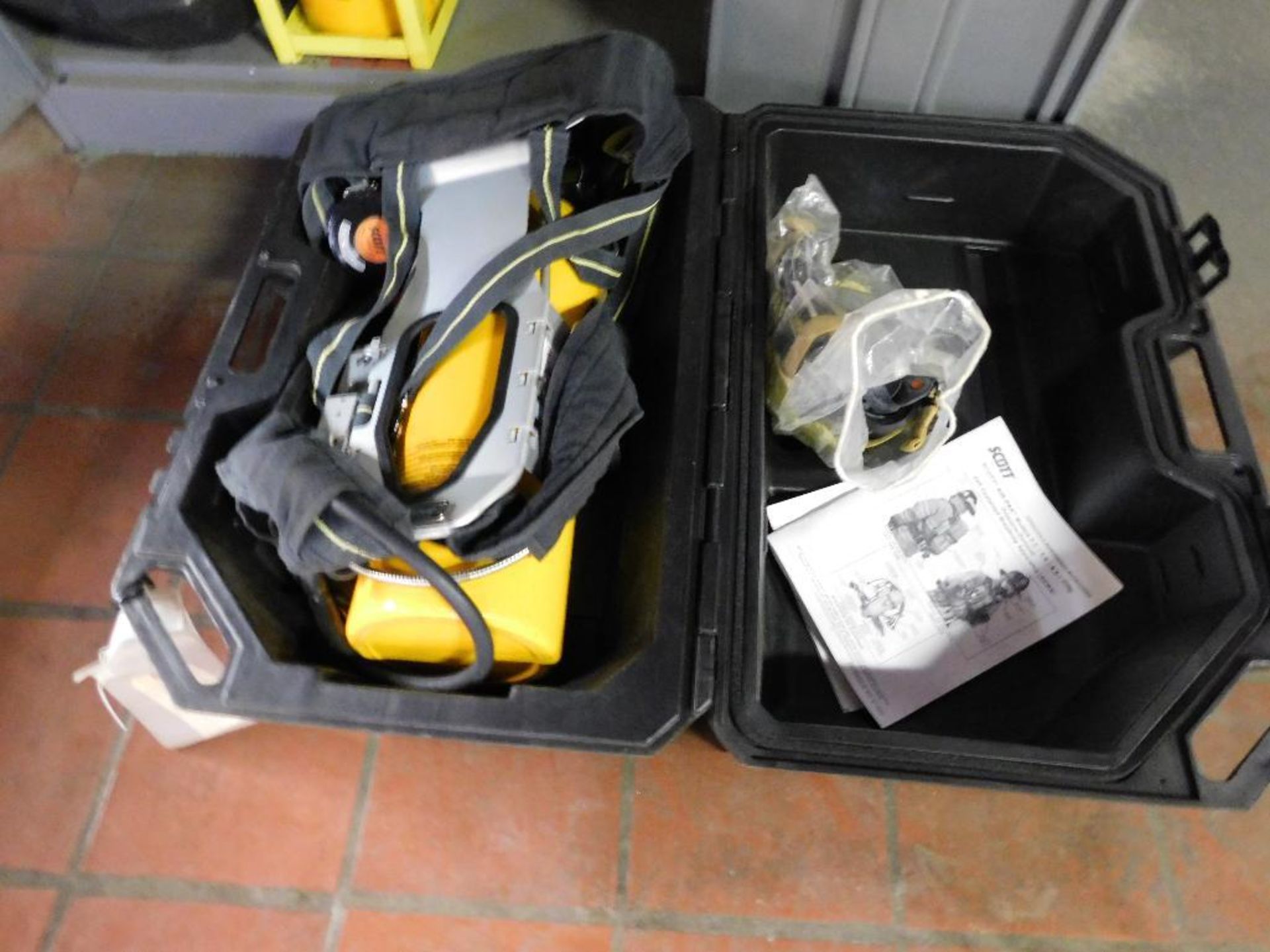 Safety Cabinet with (2) Scott Respirator Air Paks Breathing Apparatus Spare Bottles. - Image 4 of 4