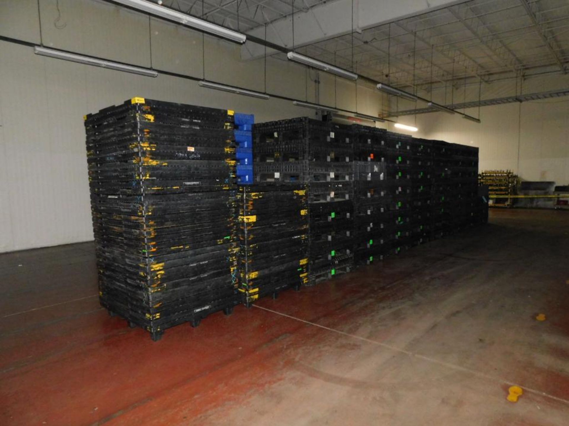 Lot Of Plastic Pallets - Image 2 of 4