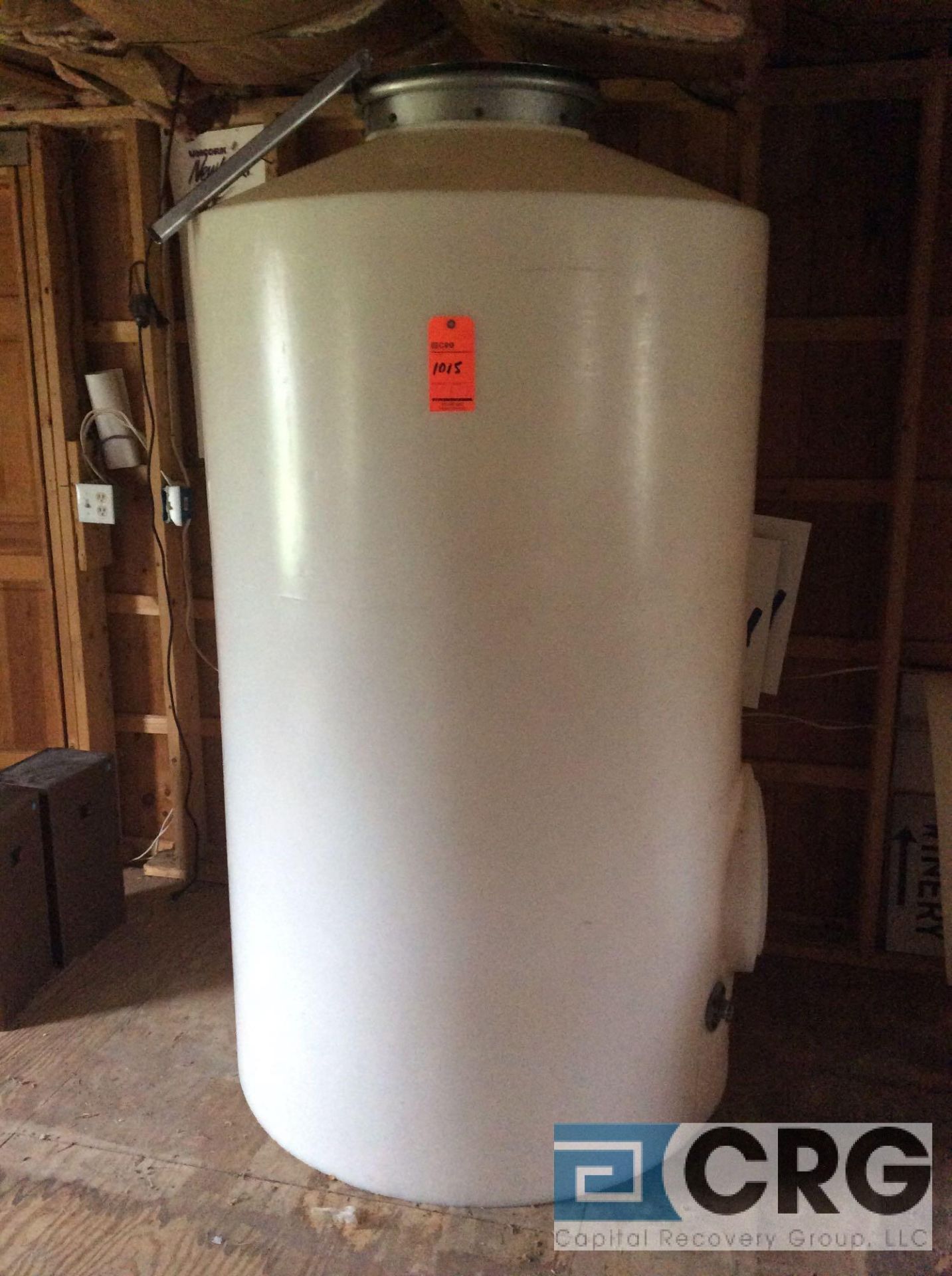 2000 liter (500 gallon) Pasco Poly High Density Polypropylene Tank