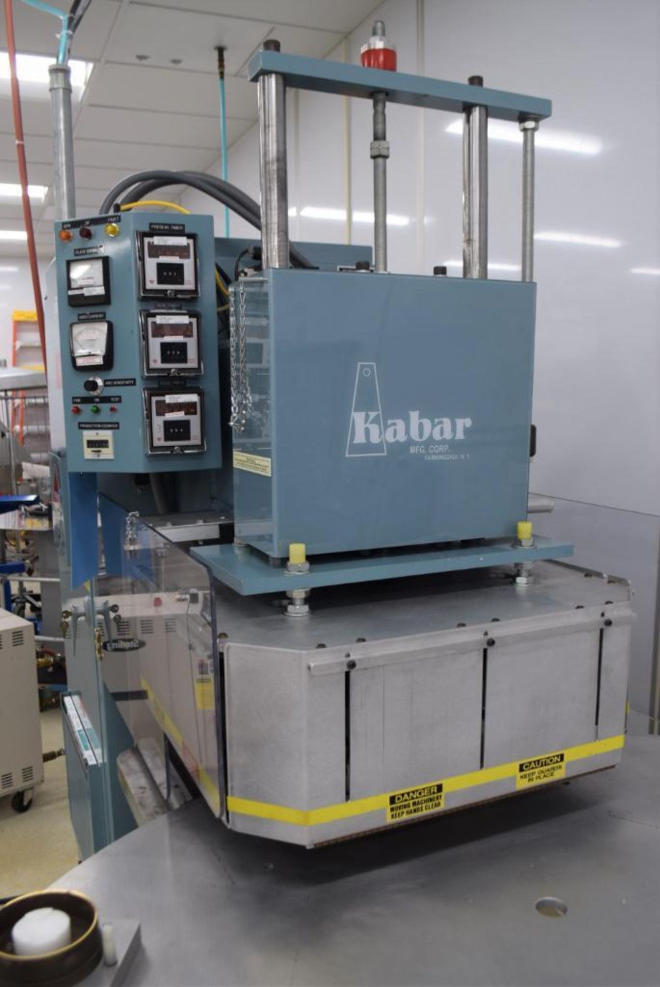 Kabar Manufacturing Radio Frequency Sealer/Press - Image 4 of 24