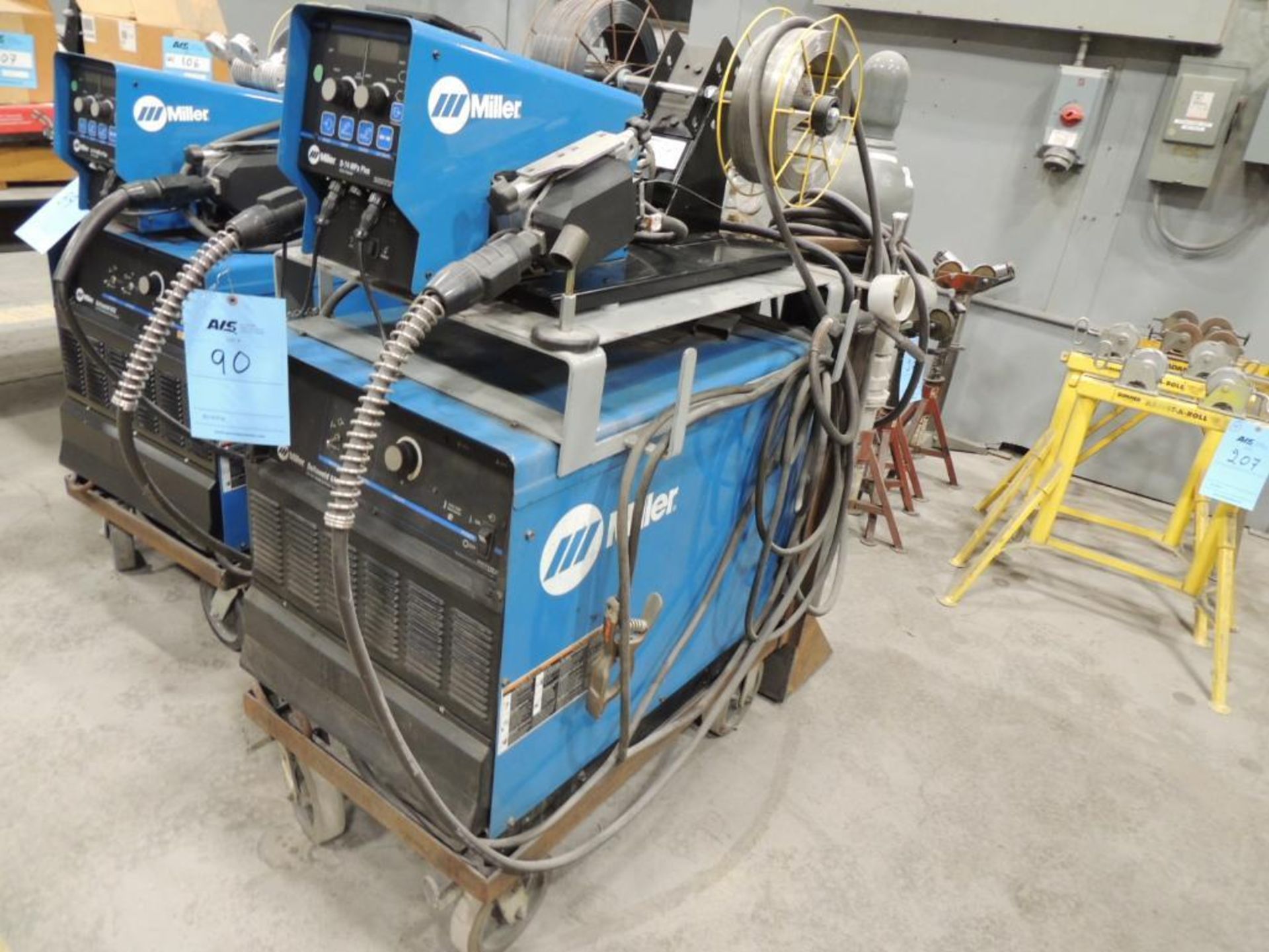 MILLER DELTAWELD 652 CV-DC WELDING POWER SOURCE, 230/460/575 VOLT, 3 PH, 60 HZ, S/N LJ381217C, W/ MI