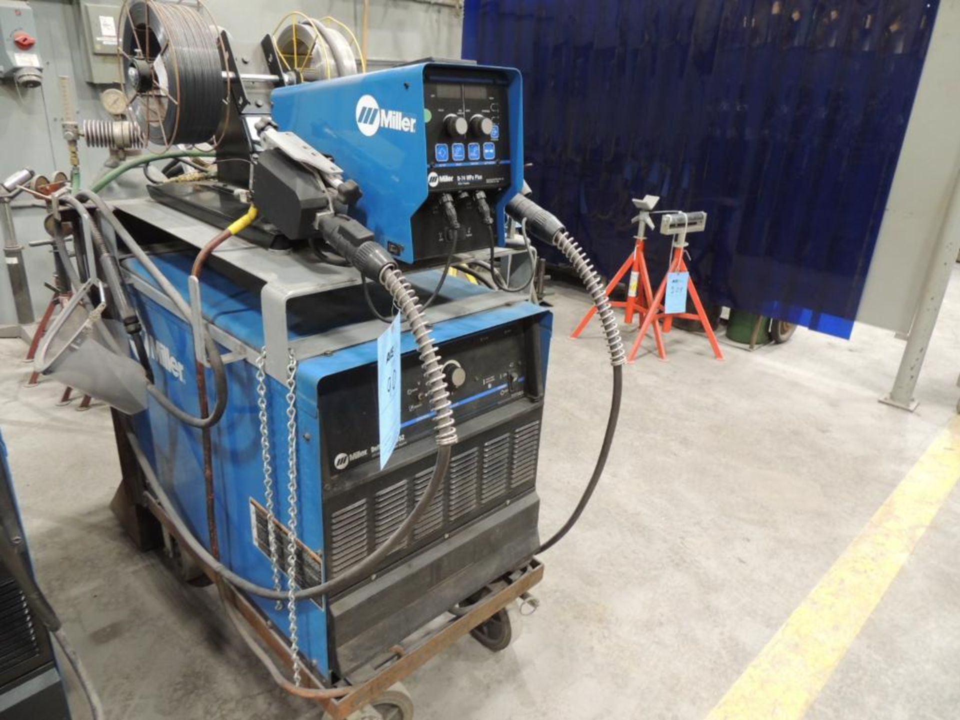 MILLER DELTAWELD 652 CV-DC WELDING POWER SOURCE, 230/460/575 VOLT, 3 PH, 60 HZ, S/N LJ381217C, W/ MI - Image 2 of 2