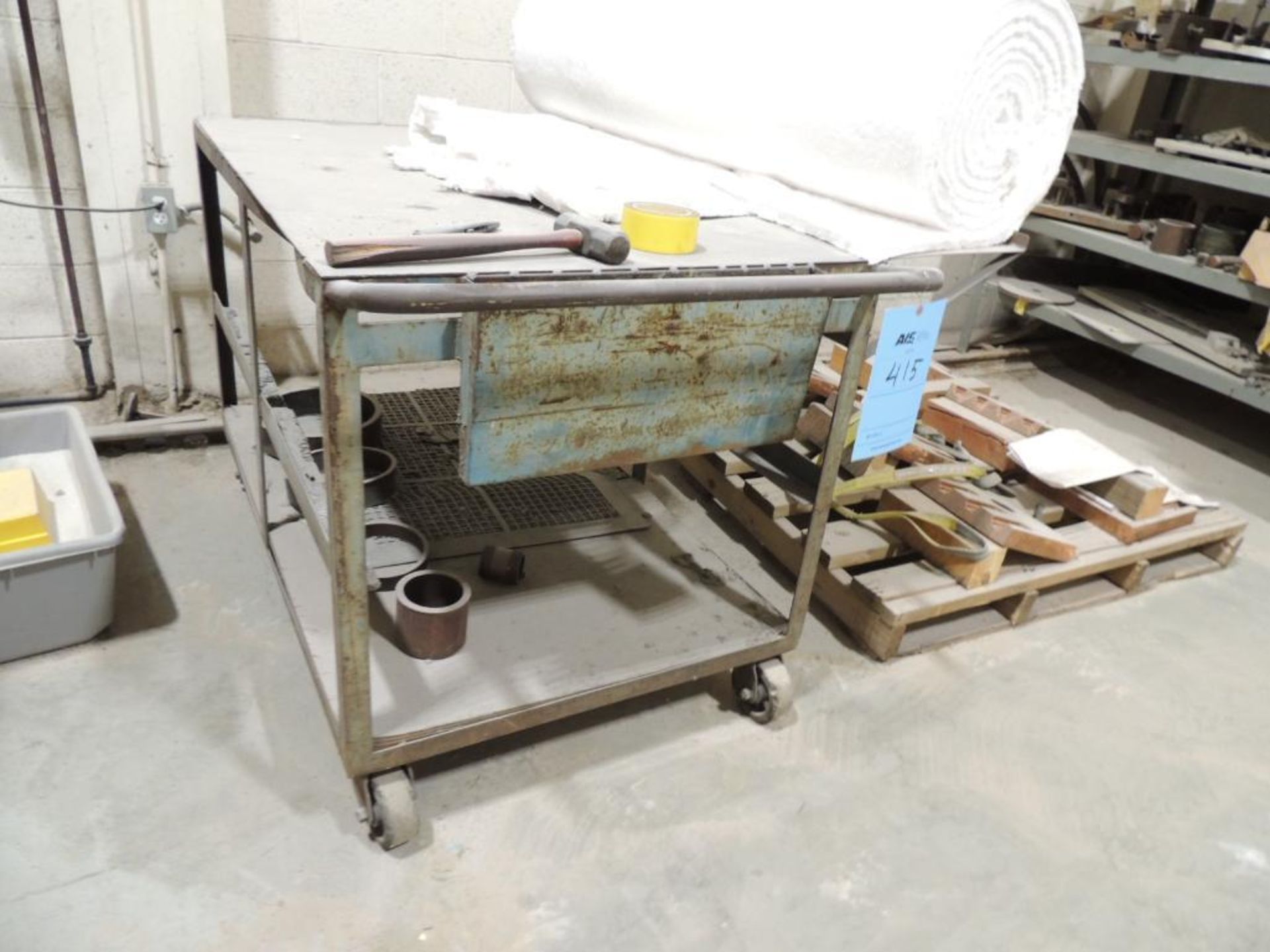 INDUSTRIAL CART ALUMINUM 44 IN. X 48 IN. X 34 IN. ON CASTERS (Building T3)