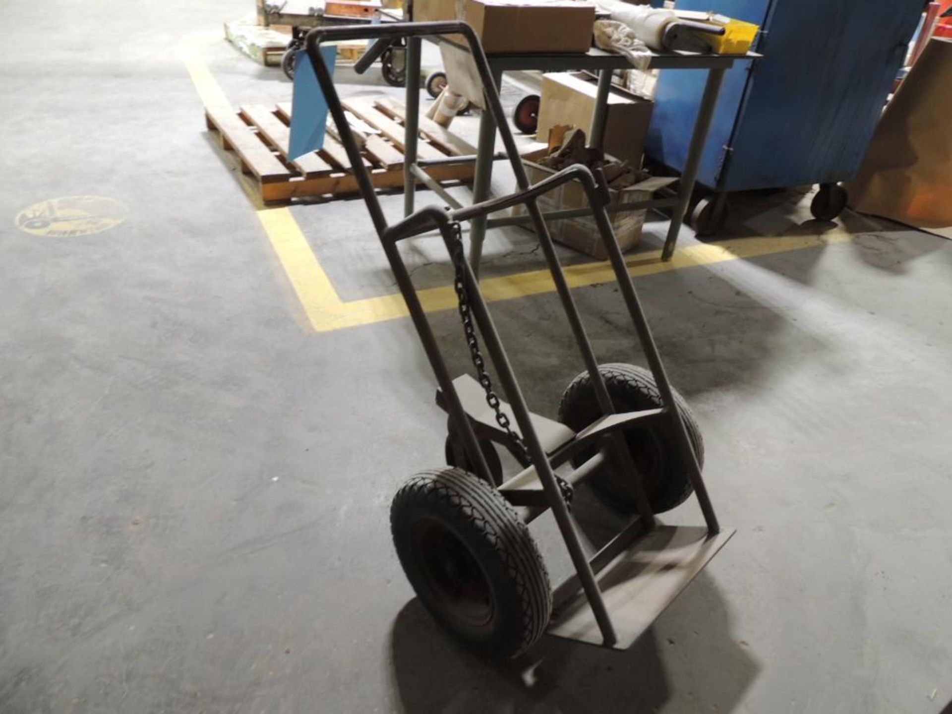 LP TANK CART 18 IN. (Building T3)