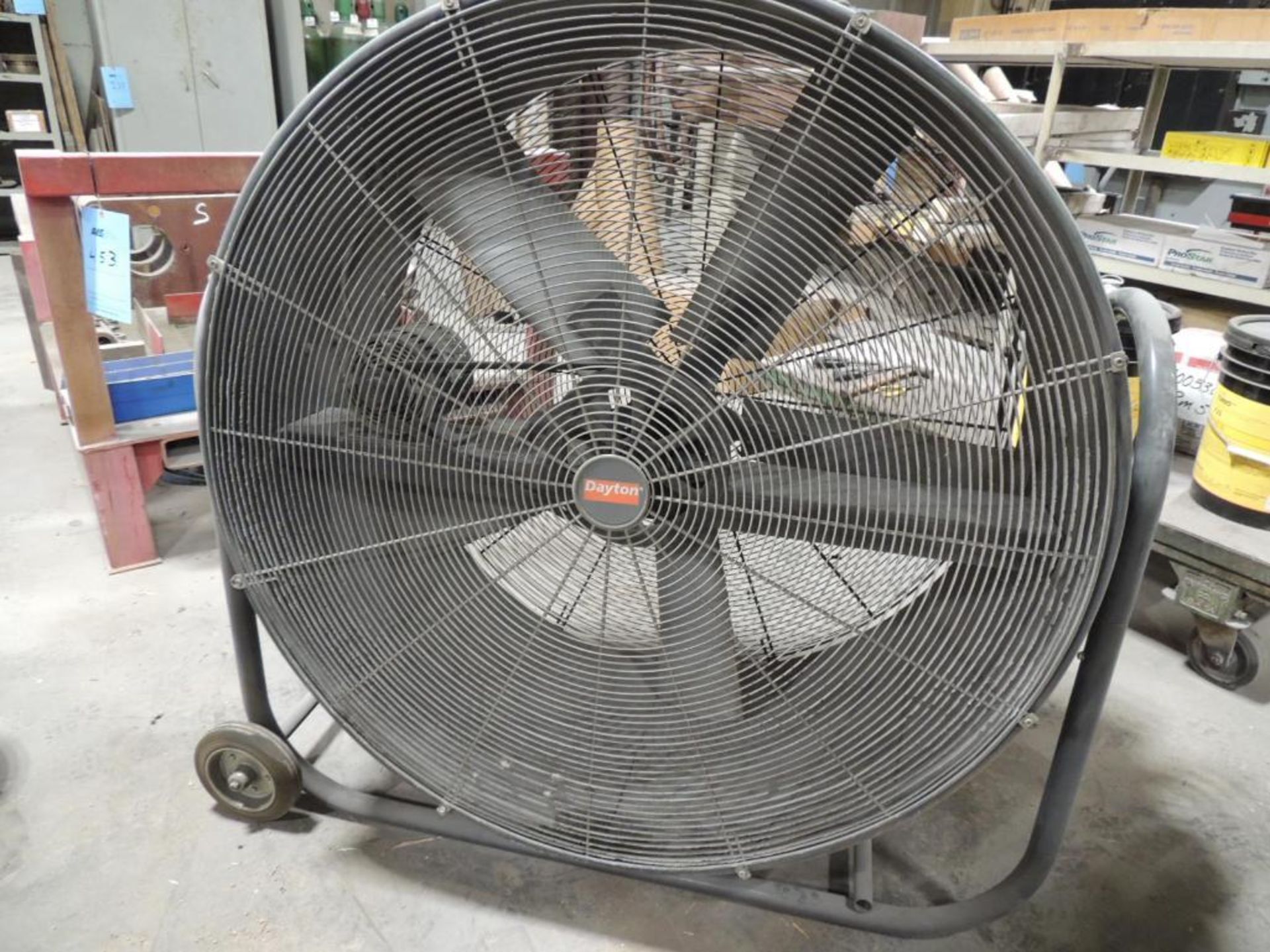 DAYTON INDUSTRIAL AIR CIRCULATOR BELT DRIVE, 1YNW8, 42'', 115 VOLT (Building T3)