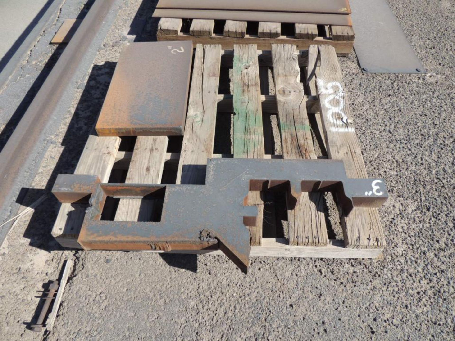 Assorted Metal Plates in Various Sizes (Yard) - Image 8 of 12
