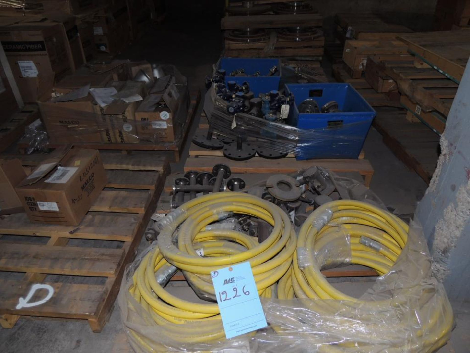 ASSORTED PARTS TO INCLUDE GEAR COUPLINGS, SYNTRON VIBRATOR COMPONENTS, STAINLESS REDUCERS, RESEVOIR - Image 2 of 5