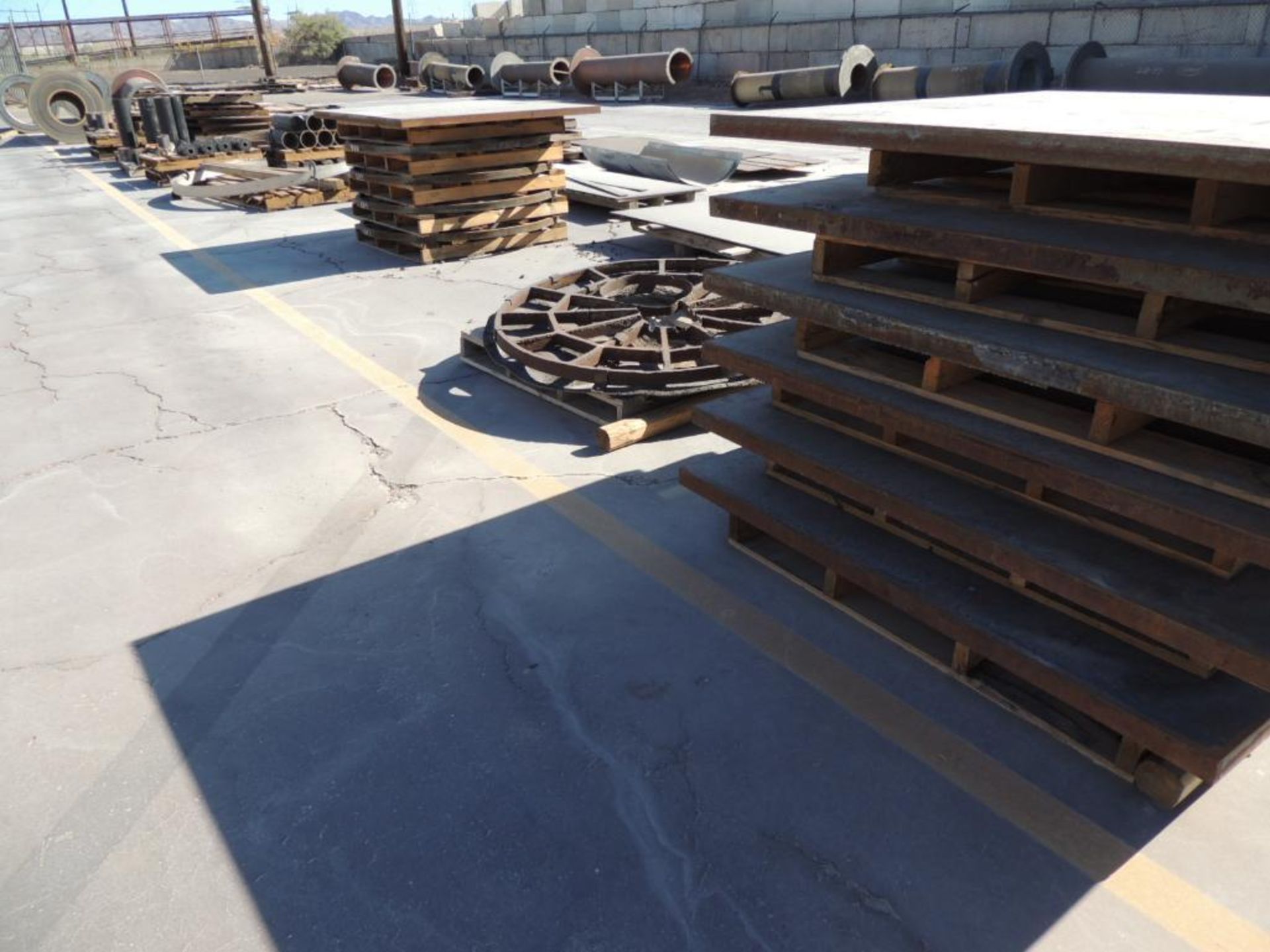 Assorted Metal Plate, Pre-Cut Material, Flanges, Pipe in Various Sizes (Yard) - Image 2 of 15