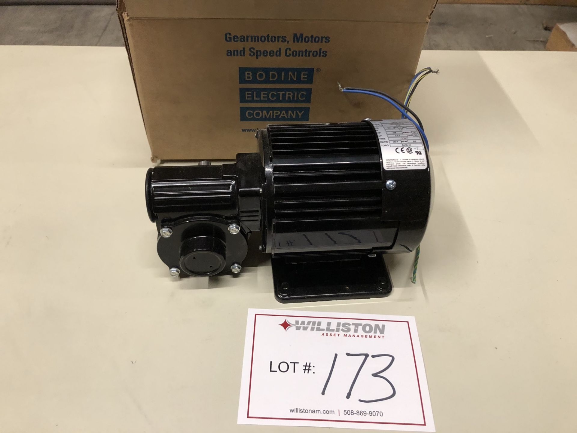 Unused Bodine Electric Gear Motor, SN: 0624TJKC0004, Model: 42R4BFCI-5L, Ratio: 20:1