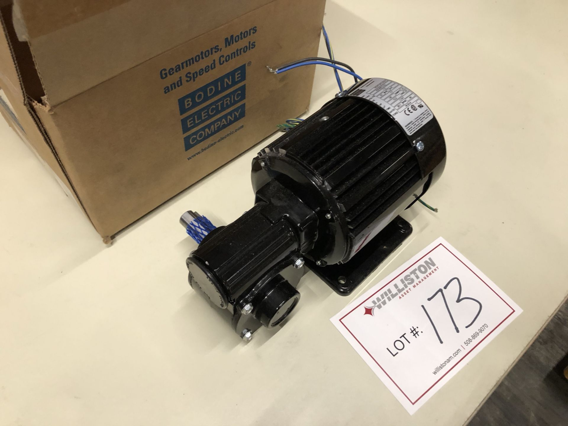 Unused Bodine Electric Gear Motor, SN: 0624TJKC0004, Model: 42R4BFCI-5L, Ratio: 20:1 - Bild 4 aus 4