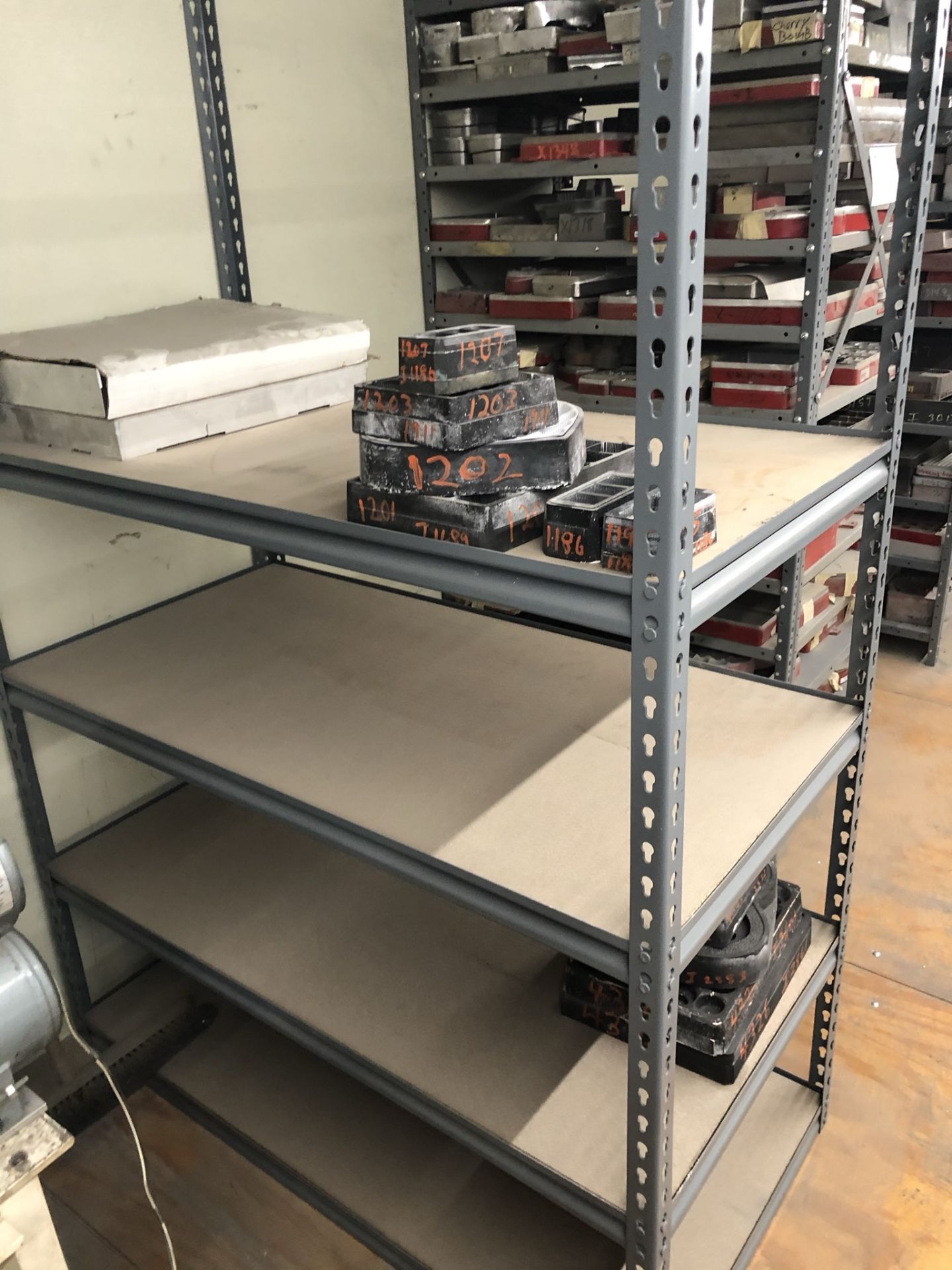 (2) Metal Shelving 6'Hx3'Wx2'D, NO CONTENTS - Image 2 of 5