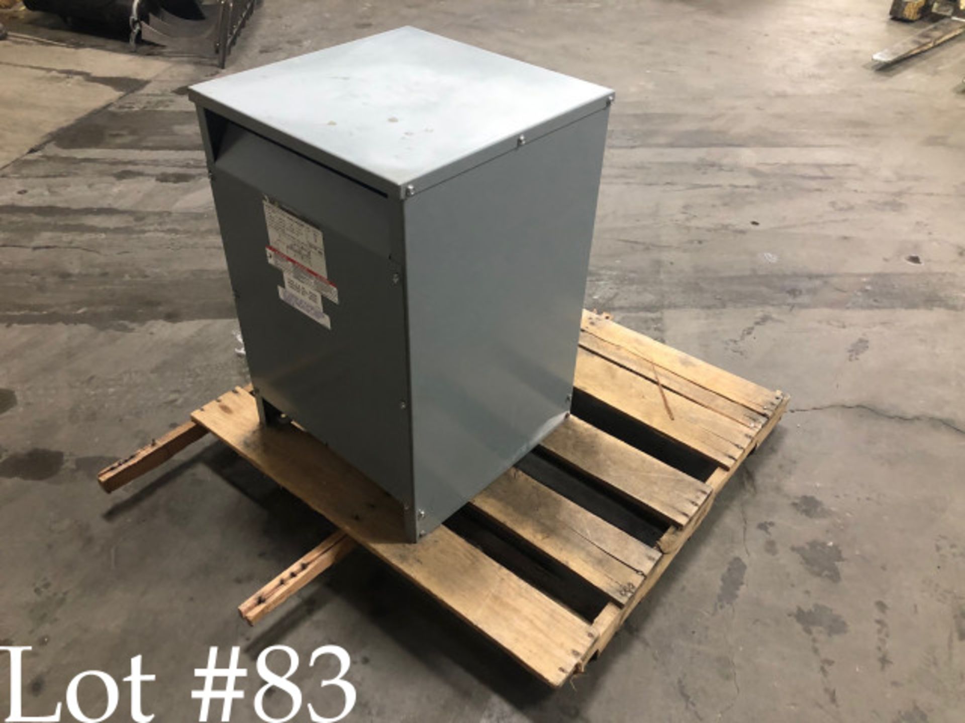 45 KVA Square D Transformer 480-277V - Image 2 of 5