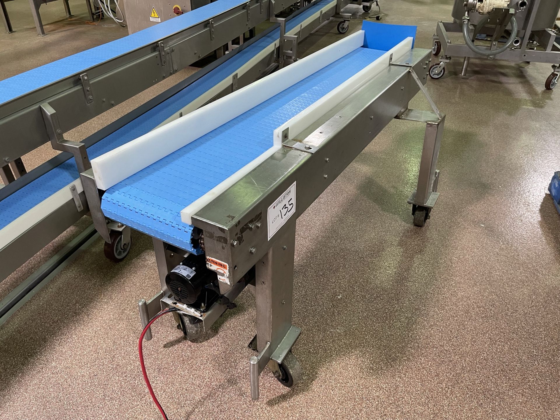 Conveyor w/ blue smooth belt