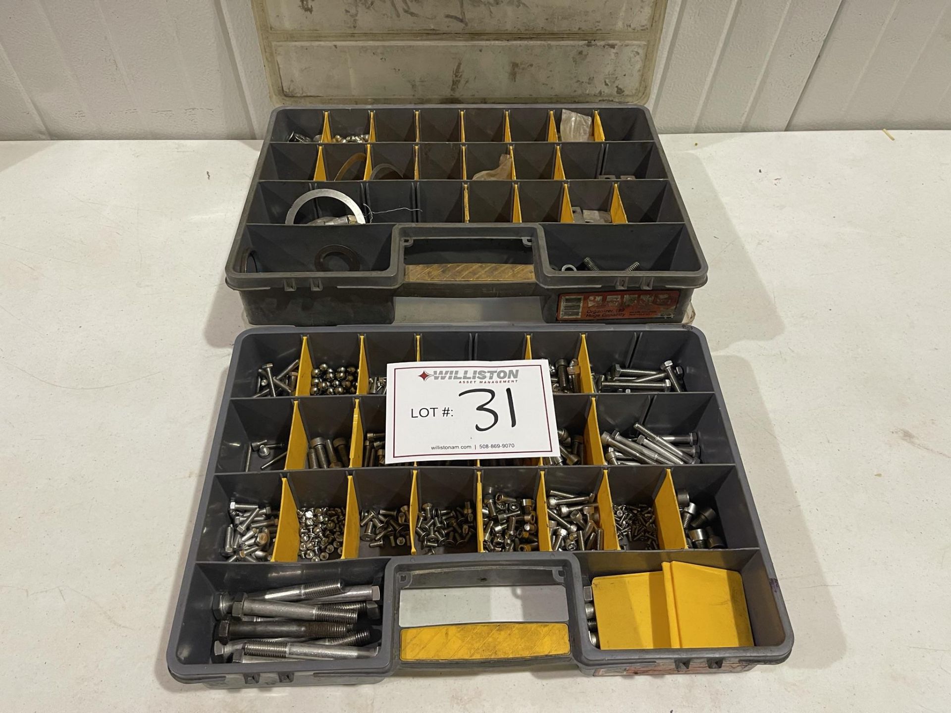 SCREWS/BOLTS/WASHERS/MISC. WITH SMALL TOOL BOX