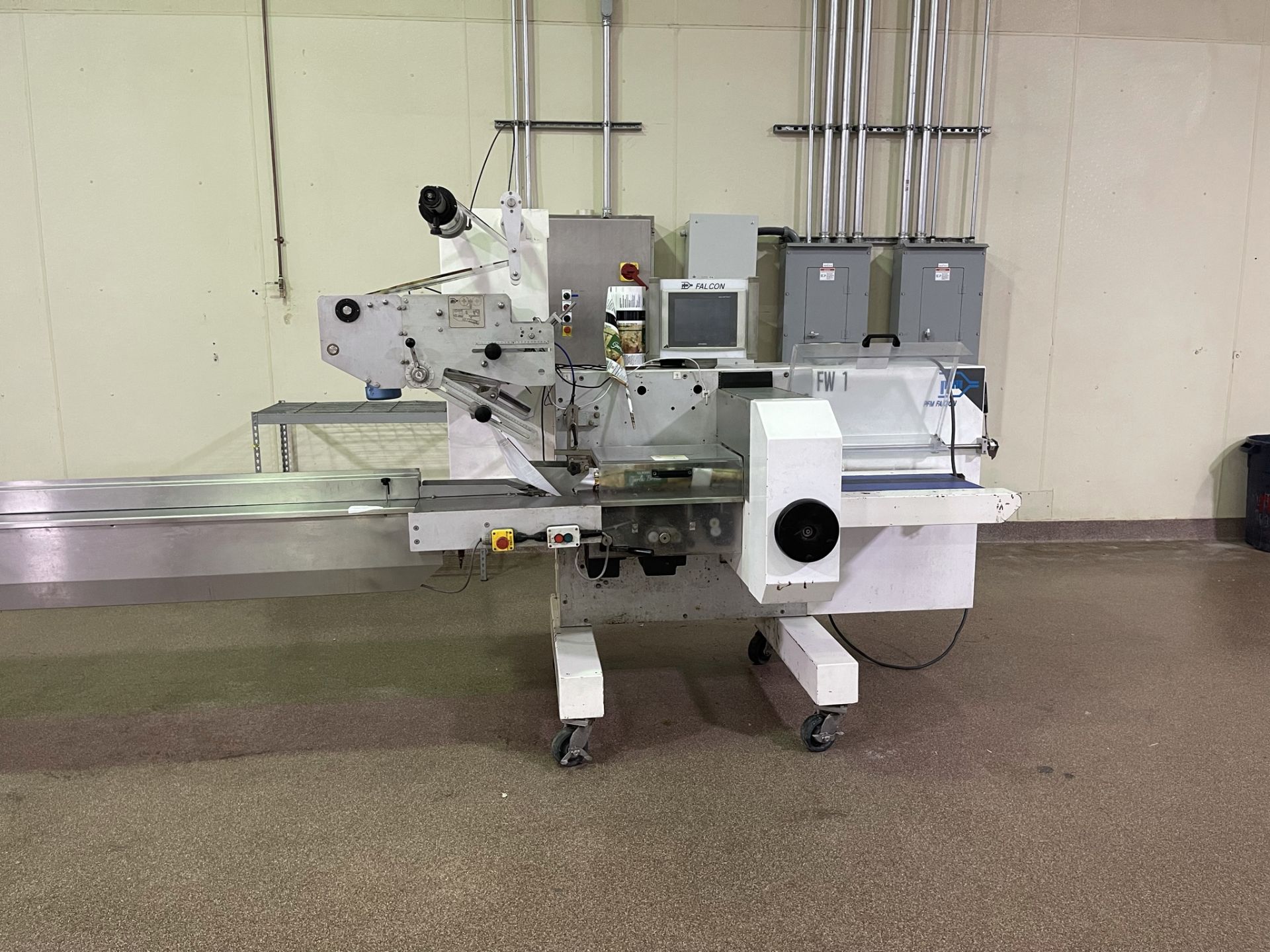 Falcon Horizontal wrapping machine - Image 2 of 20