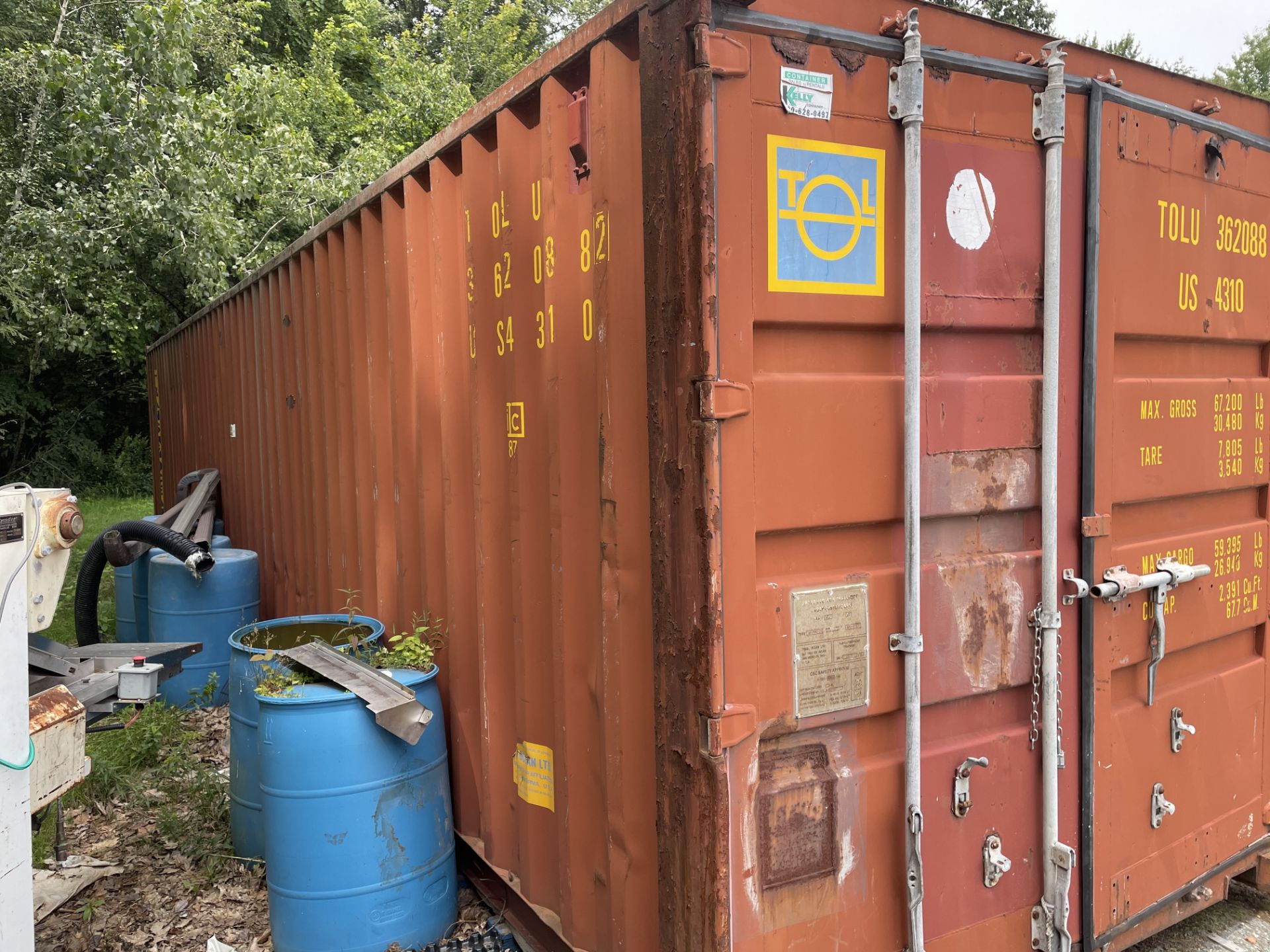 SHIPPING CONTAINERS & CONTENTS - Image 2 of 11