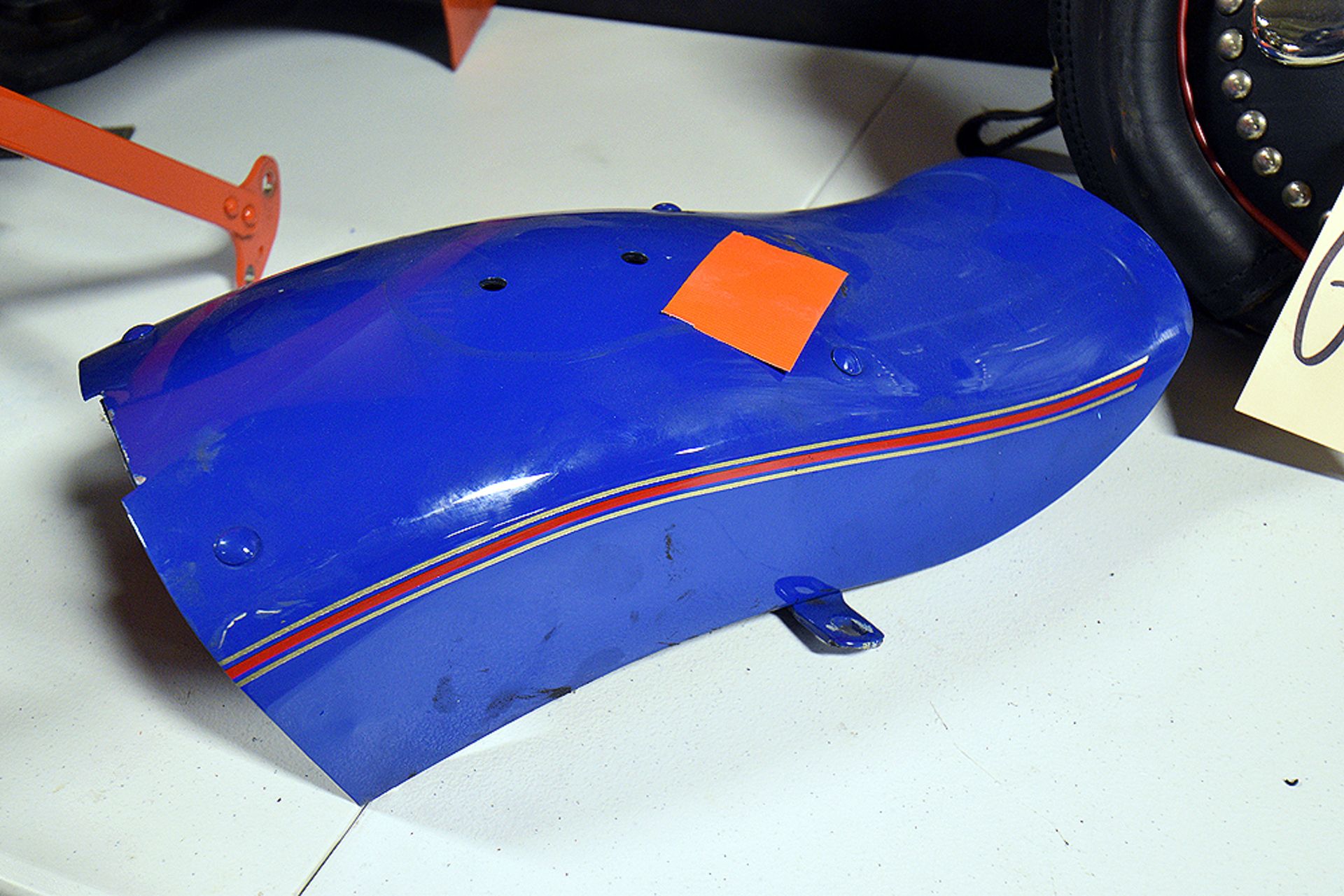 {LOT} (2) Rear Motorcycle Fenders (Blue and Orange) - Image 2 of 3