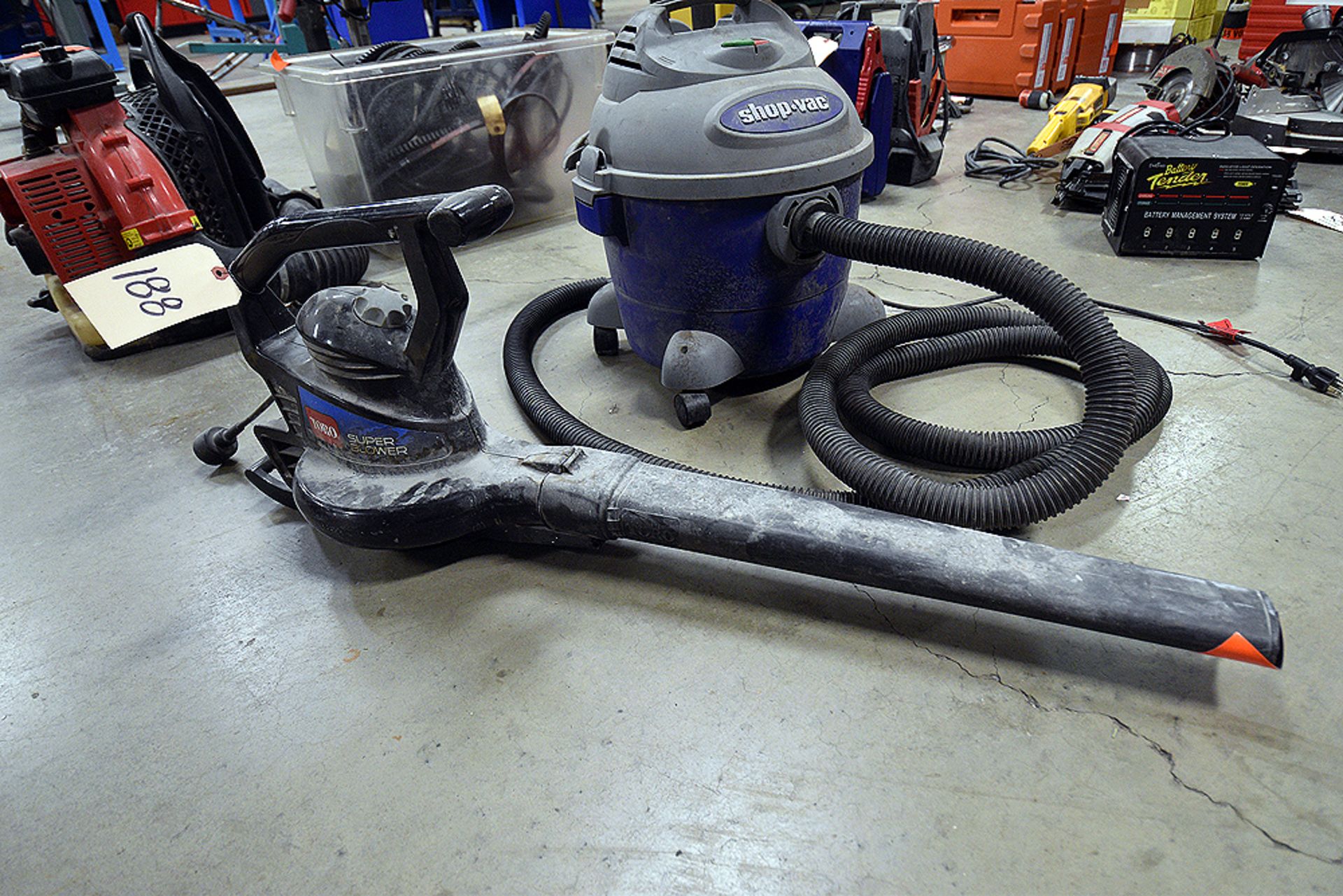{LOT} Shop Vac Portable Vacuum and Toro Corded Blower - Image 3 of 3