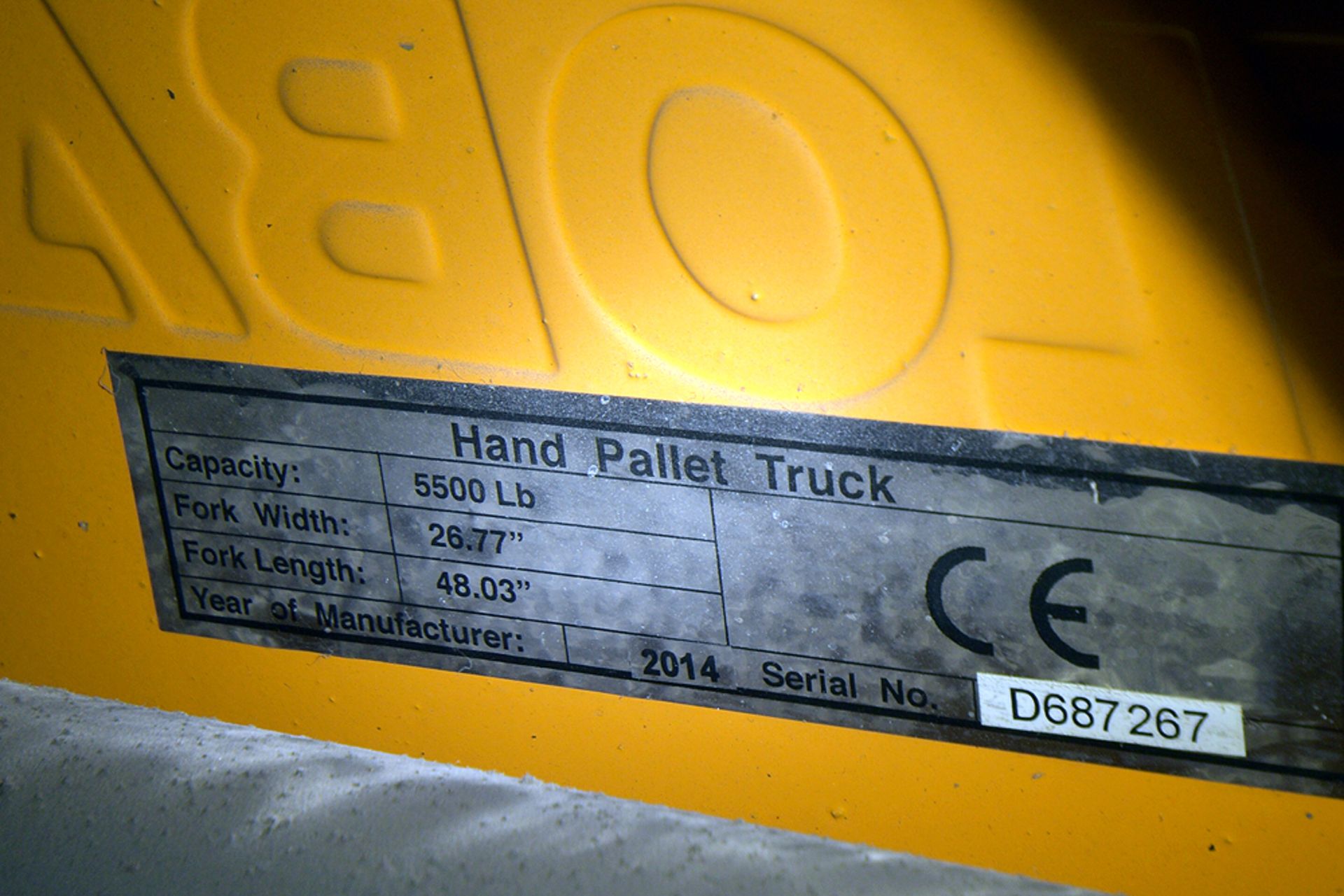 Global 5,500lbs Manual Pallet Jack - Image 3 of 3