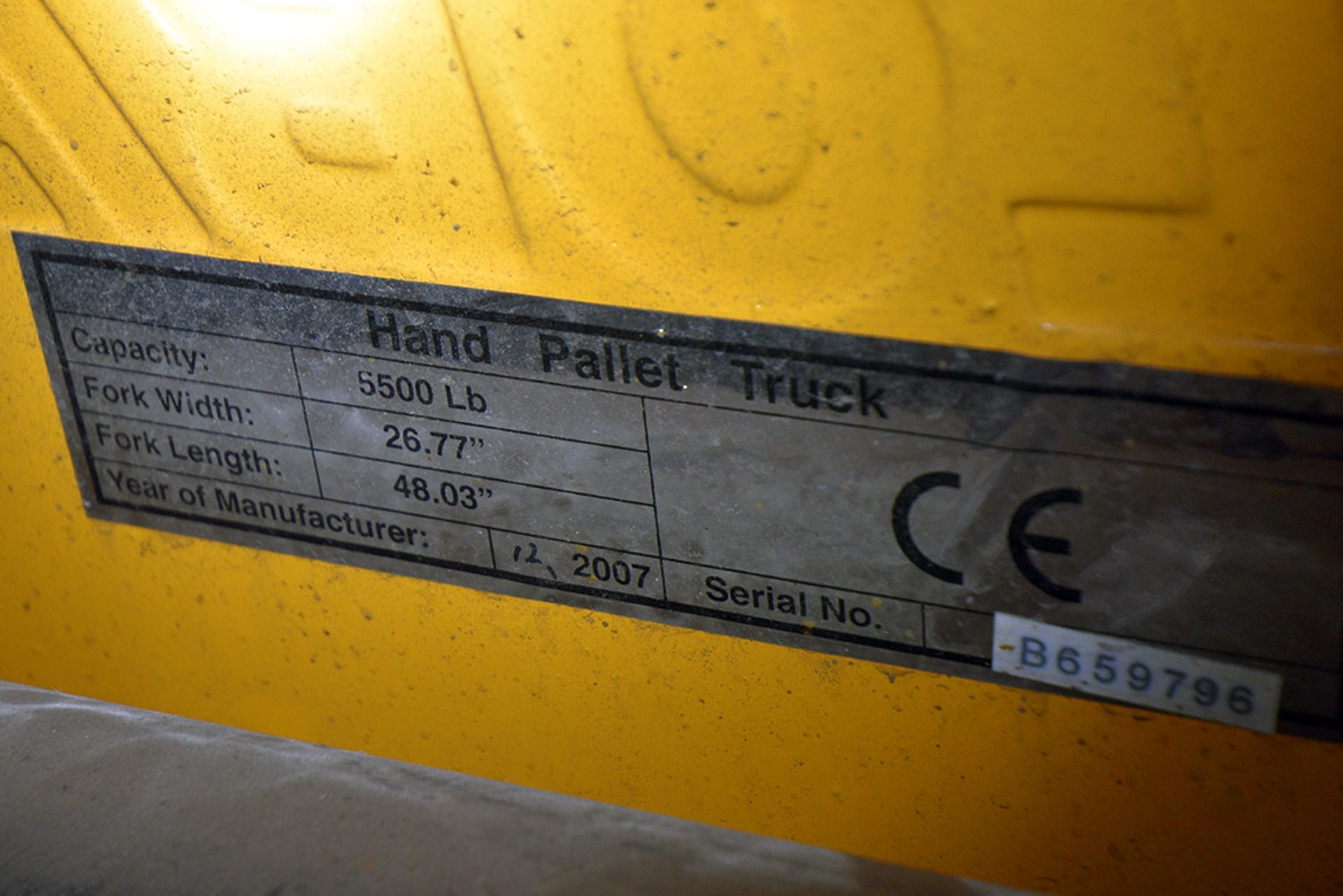 Global 5,500lbs Manual Pallet Jack - Image 3 of 3