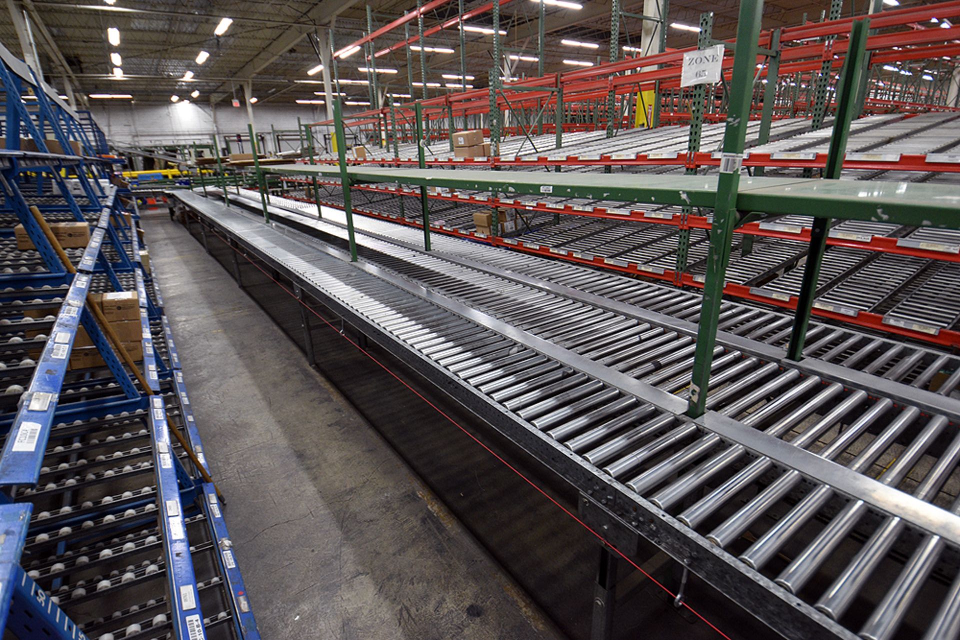 Unex Roller Conveyor System - Image 4 of 11