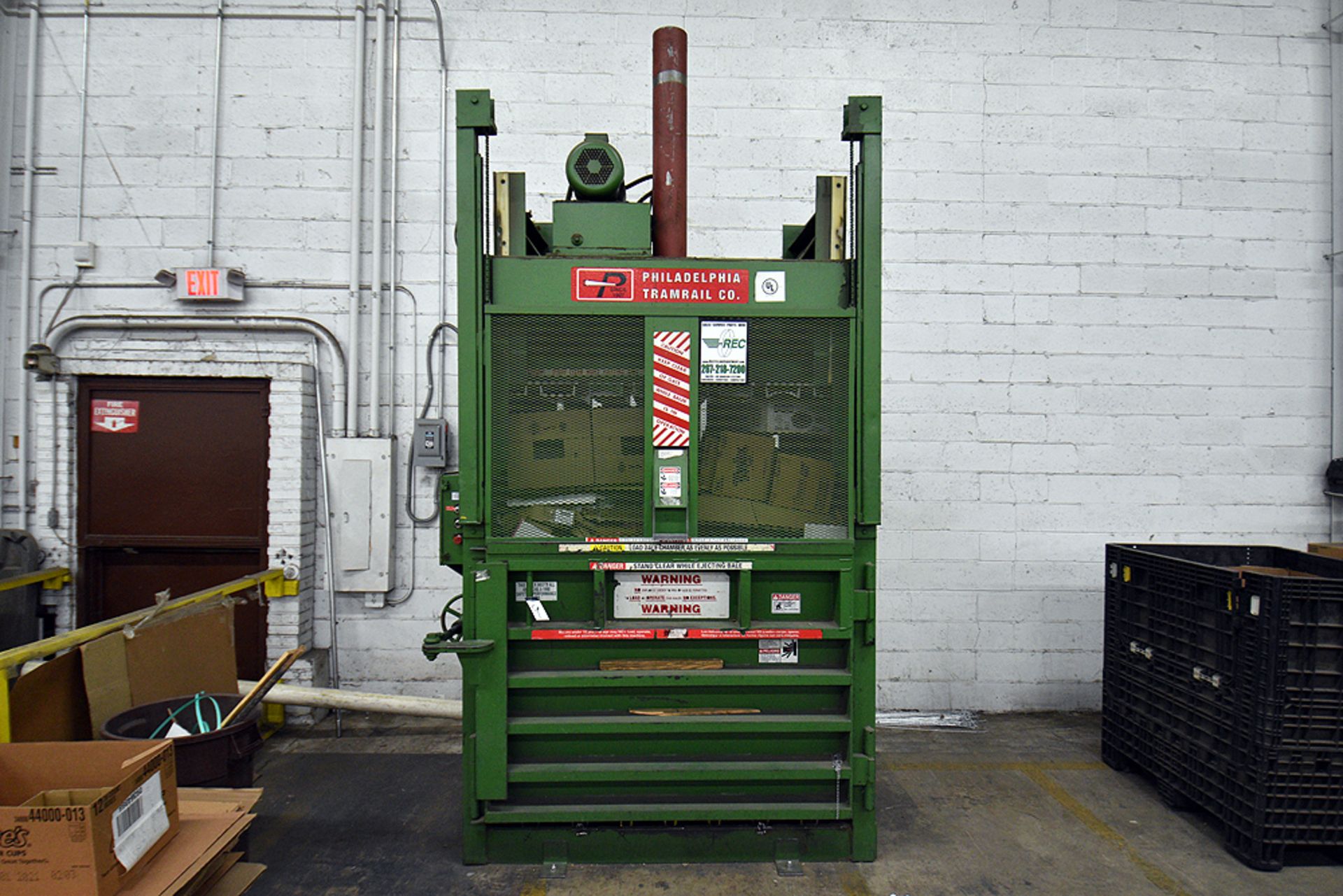 Philadelphia Tramrail 3400HD Vertical, Hydraulic Baler - Image 2 of 8