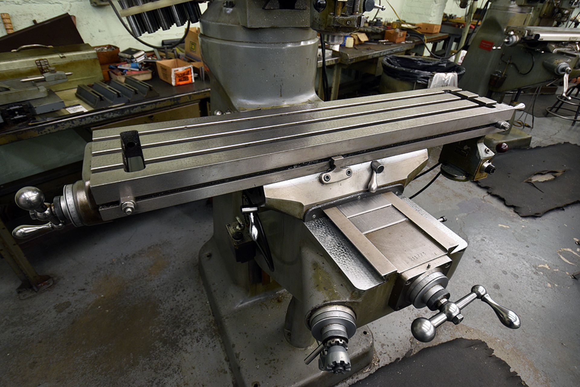 Bridgeport Serial Number: 12BR211773 Series 1, 2hp, Vertical Milling Machine w/42" Table w/ Servo - Image 9 of 12