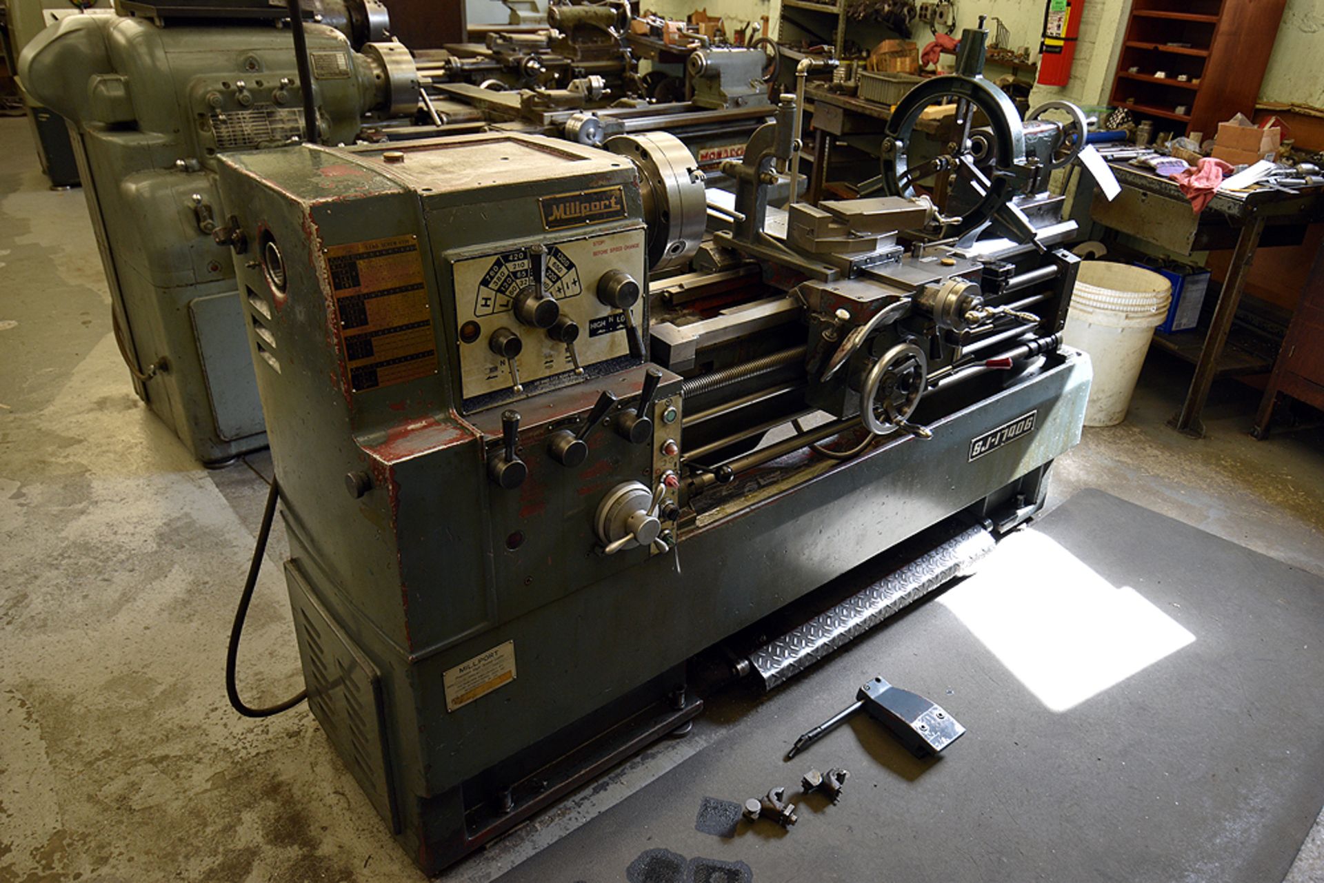 Millport SJX1740G, s/n 304026, 230v 3-PH, Lathe (40" DBC & 18" Swing) & Bison 3-Jaw Chuck (10"x3.5") - Image 3 of 13