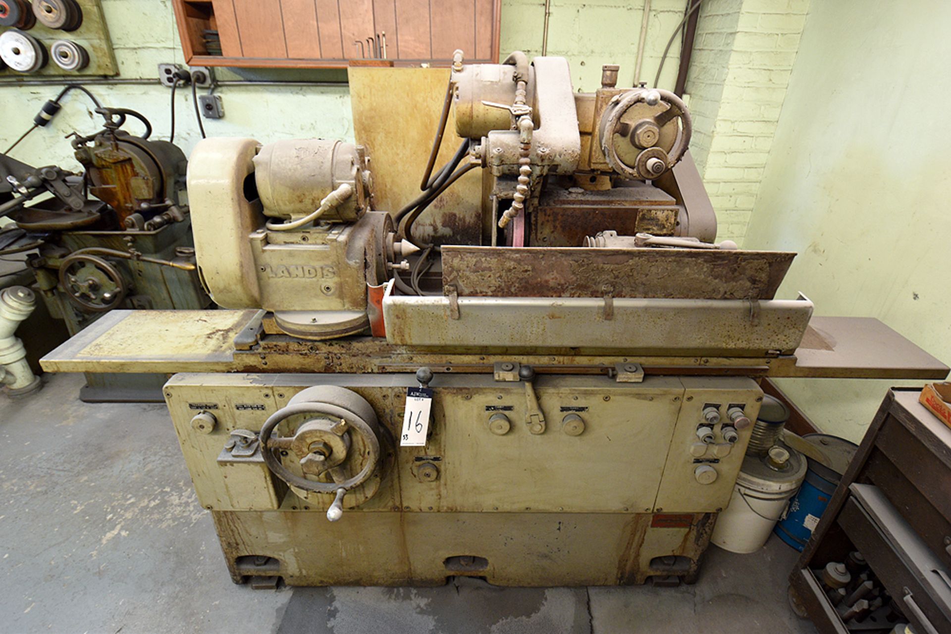 Landis Type R Universal Grinder (10"x24") Serial Number: 777-13 - Image 2 of 9