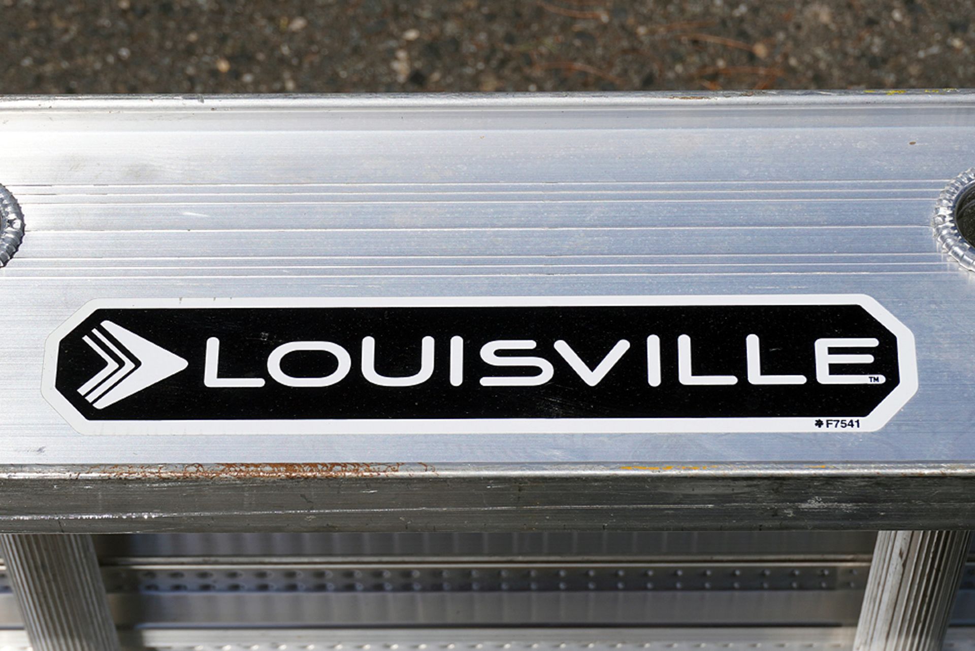 LOUISVILLE 16 FOOT ALUMINUM SCAFFOLD PLANK - Image 6 of 7