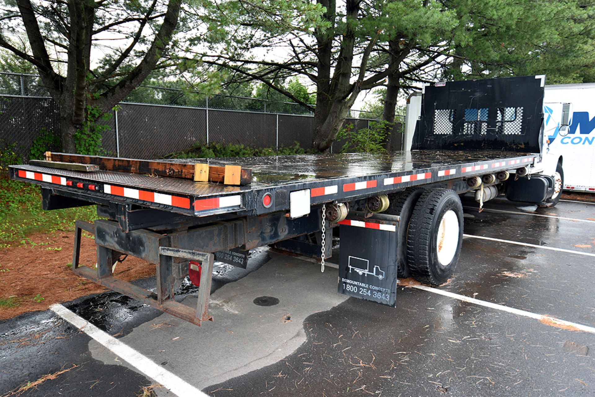 2000 International 4700 Industrial Carrier w/ Removable Body System - Image 9 of 31