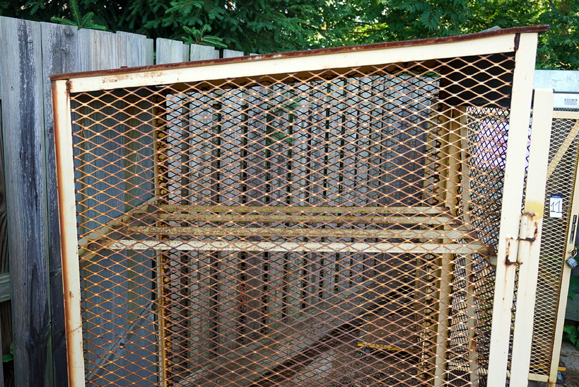 STEEL HAZMAT SECURITY CAGE - Image 3 of 9