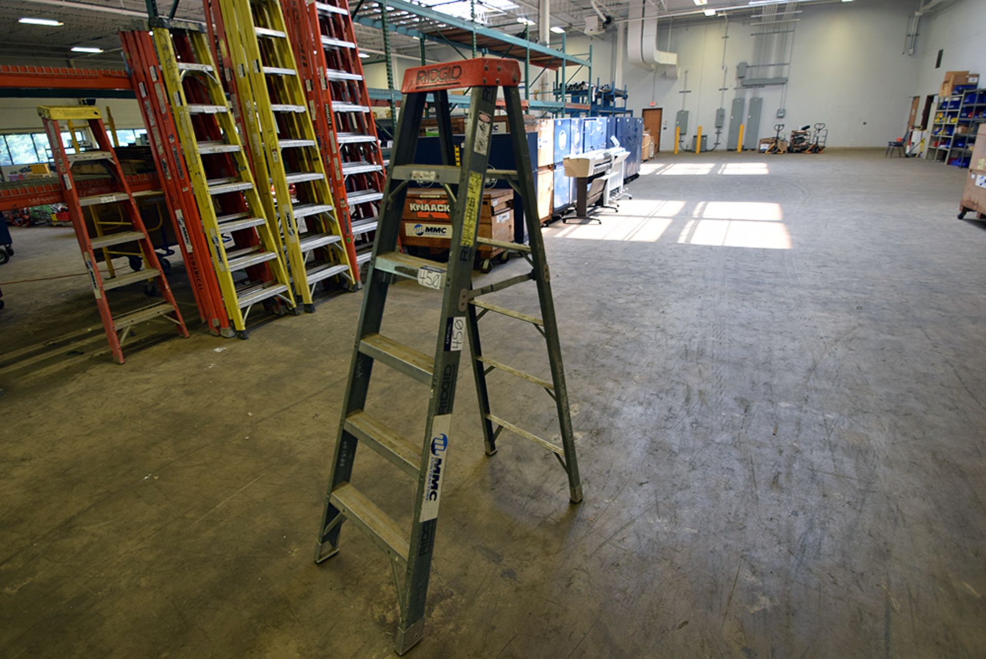 Ridgid 6' Fiberglass Ladder - Image 4 of 5