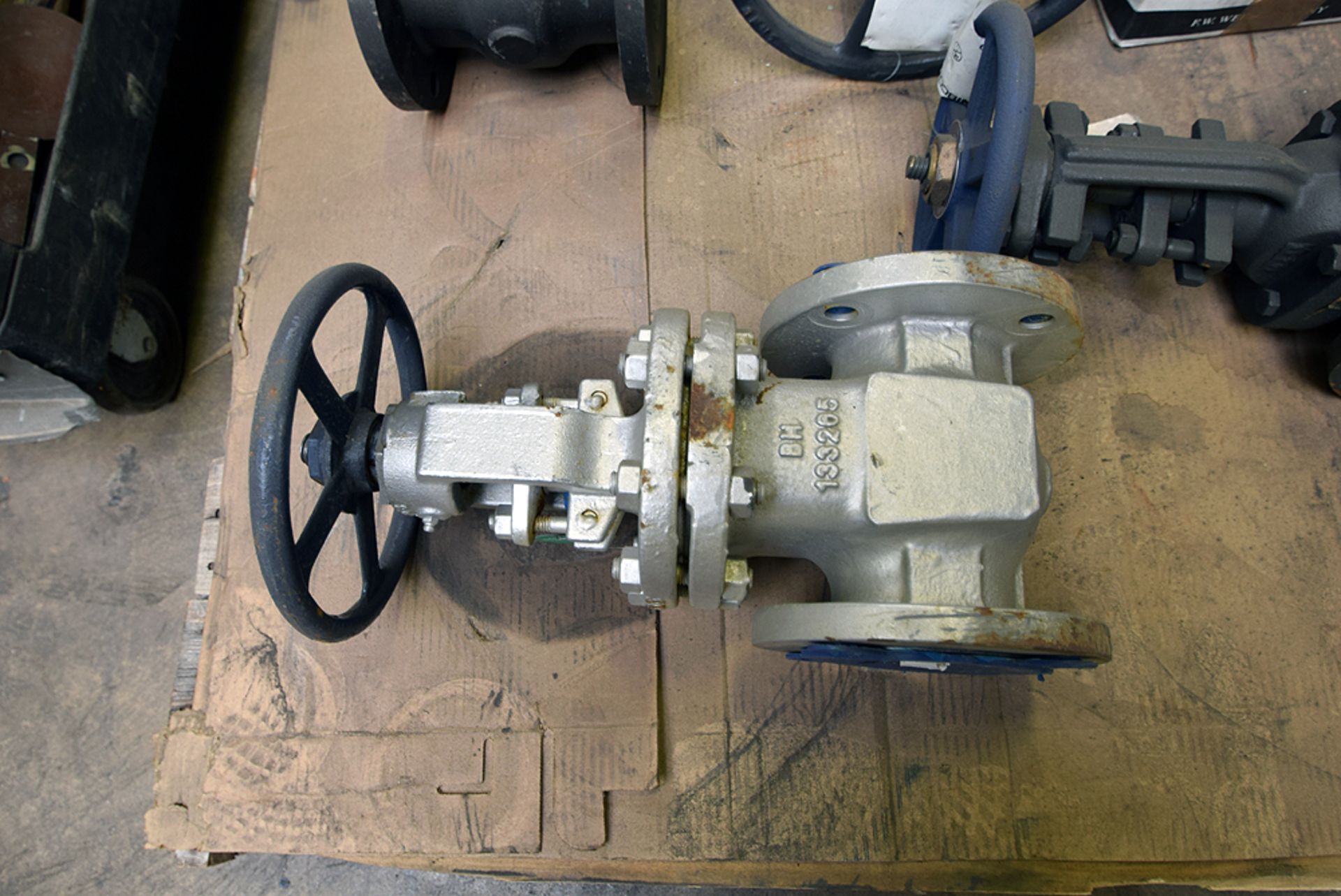 A Group of Bolt On Gate Valves, 2" to 12" (on 2 pallets) - Image 7 of 10